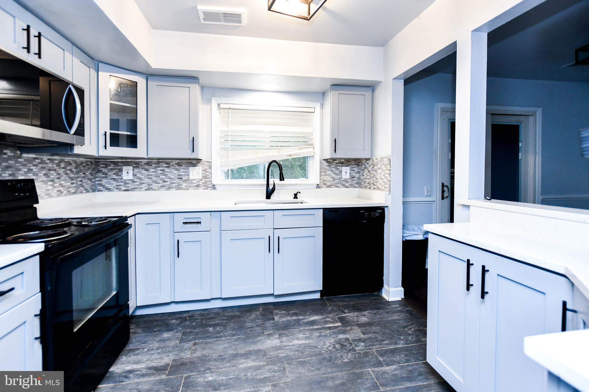 ST CHARLES SUB - WAKEFIELD - Residential Lease