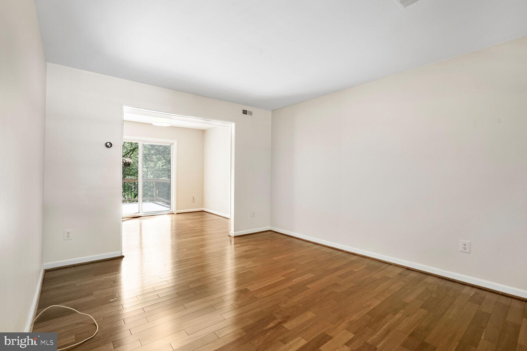 DANBURY FOREST - Residential