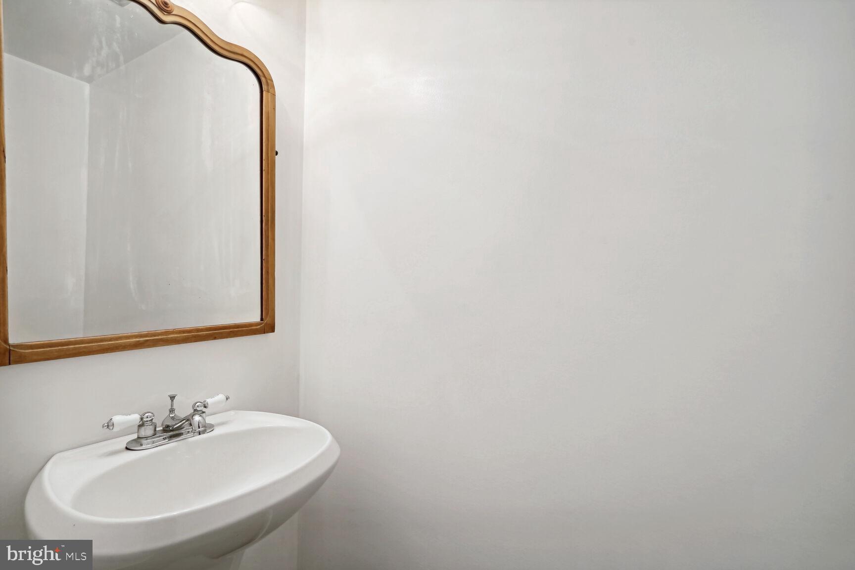 DANBURY FOREST - Residential