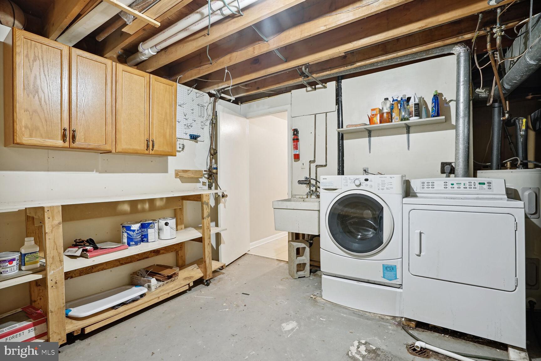 DANBURY FOREST - Residential