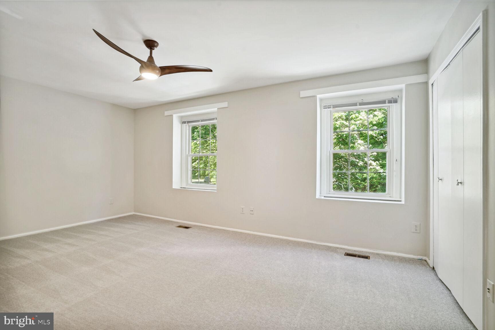 DANBURY FOREST - Residential