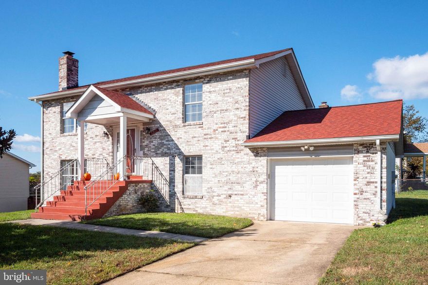 WELCOME HOME!  Step into this beautiful 3 bed, 3 baths, split foyer home sitting on a 10,000+ sq ft corner lot in a quiet subdivision. The brick fireplace is cozy and inviting perfect for cold nights. Right off the huge eat-in kitchen is the spacious deck overlooking the large backyard is perfect for entertaining. Fantastic location, close to beltway, tons of shopping, home depot, National Harbor, Washington DC, AAFB, Boiling Airforce Base, and much more!! Hurry, this won't last!!!  ALL OFFERS ARE DUE ON WEDNESDAY 11/18 AT NOON.