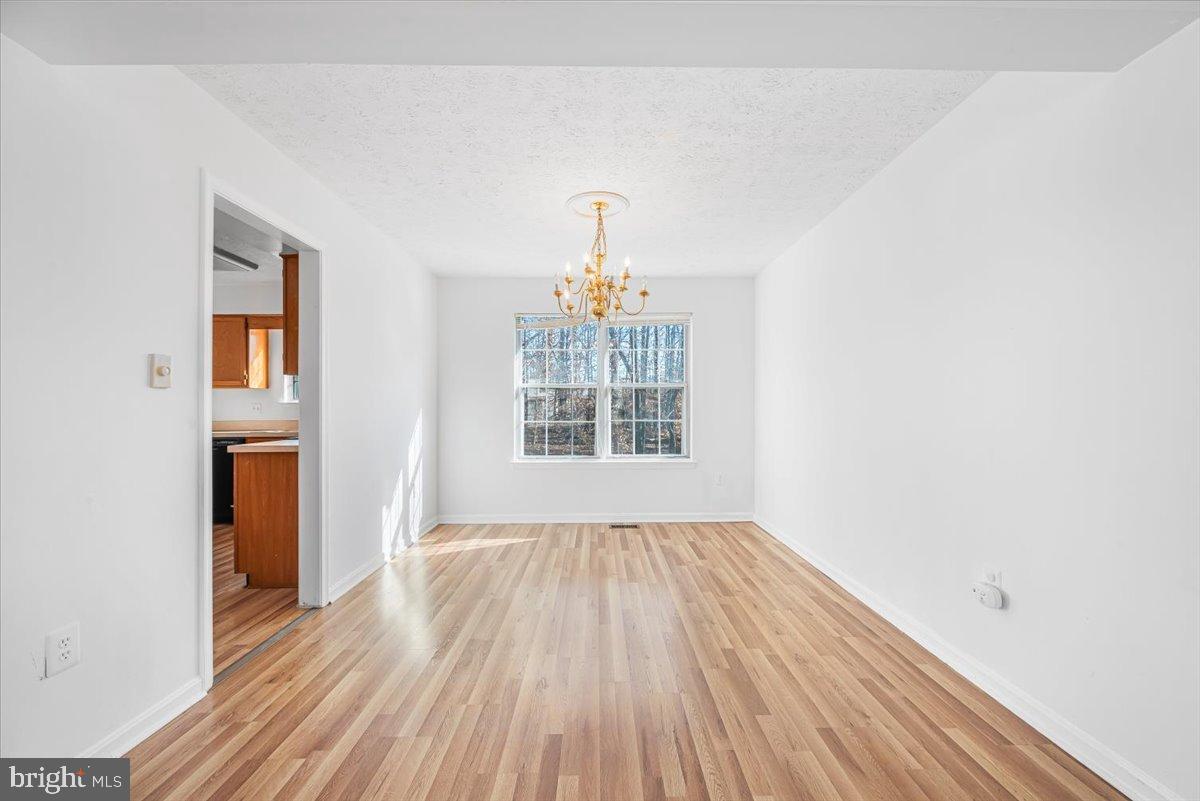 OLD FORT HILLS - Residential