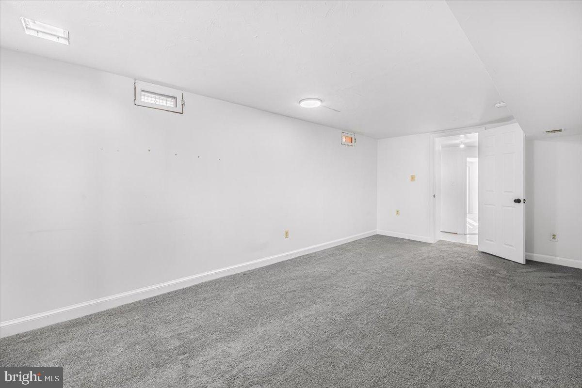 OLD FORT HILLS - Residential