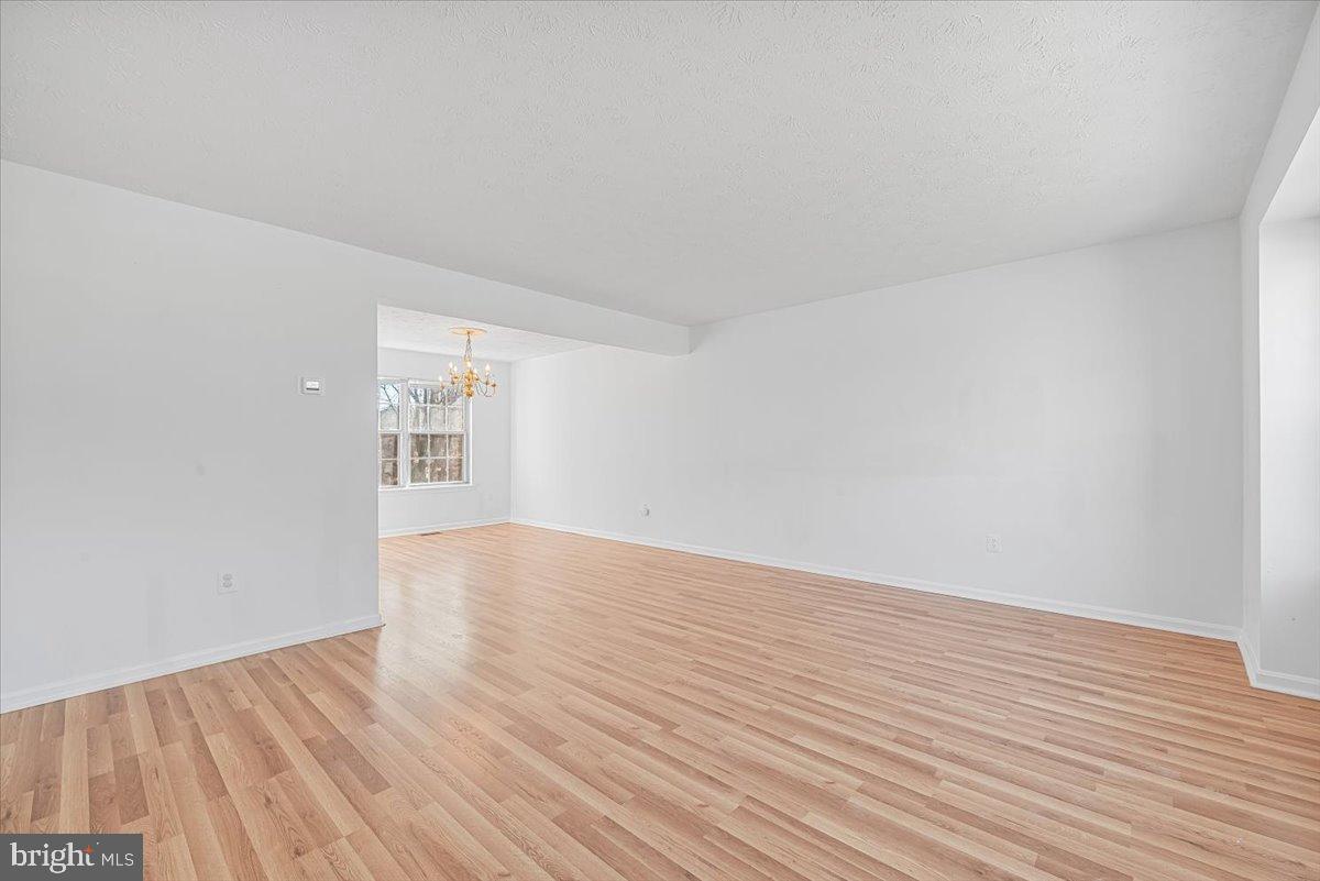 OLD FORT HILLS - Residential