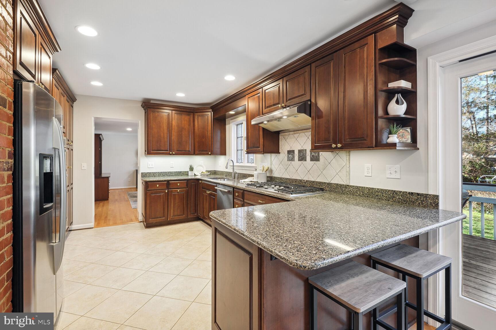 MINOR HILL - Residential