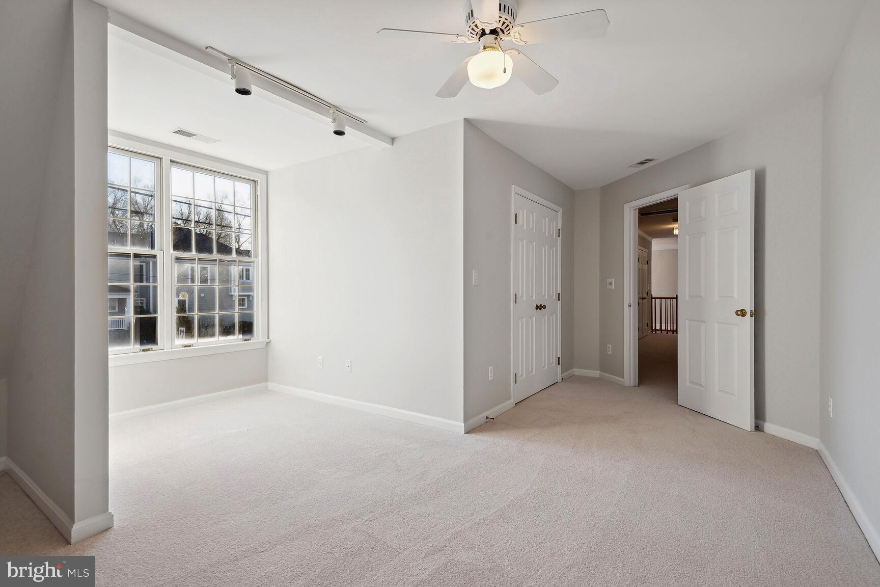 MINOR HILL - Residential