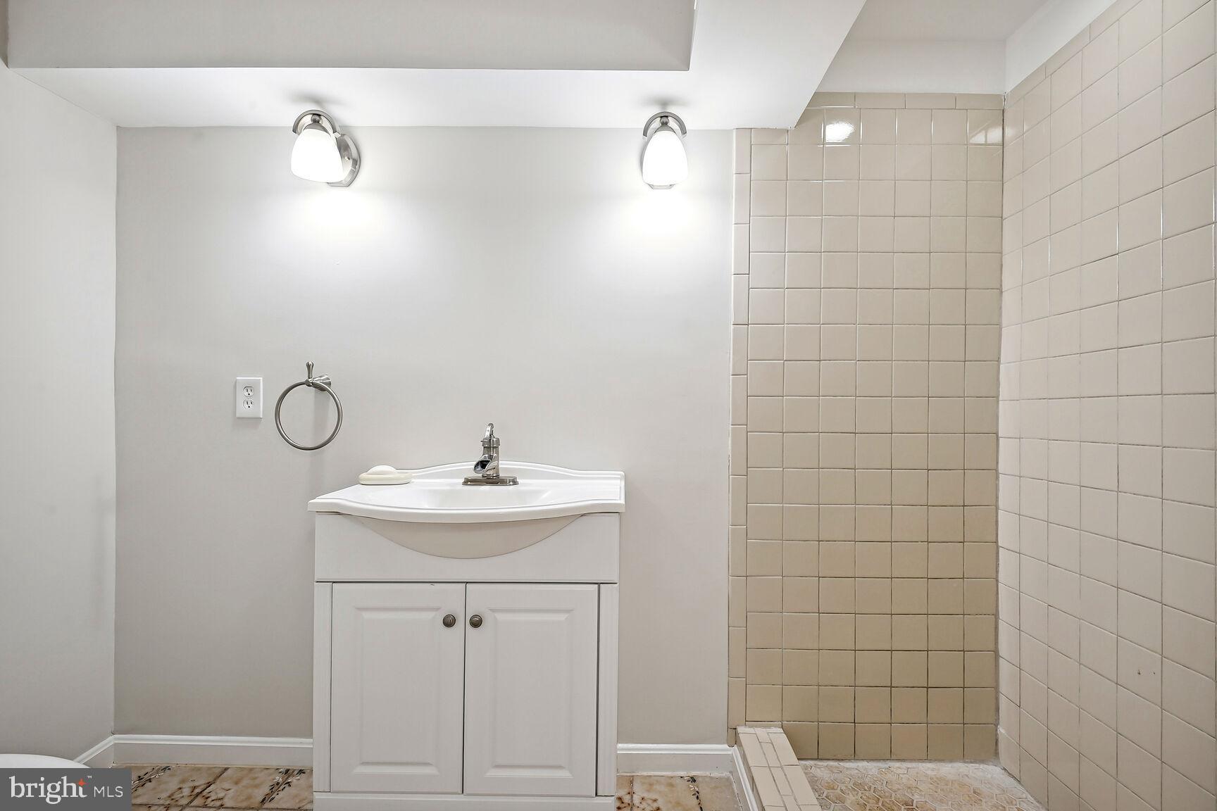 MINOR HILL - Residential