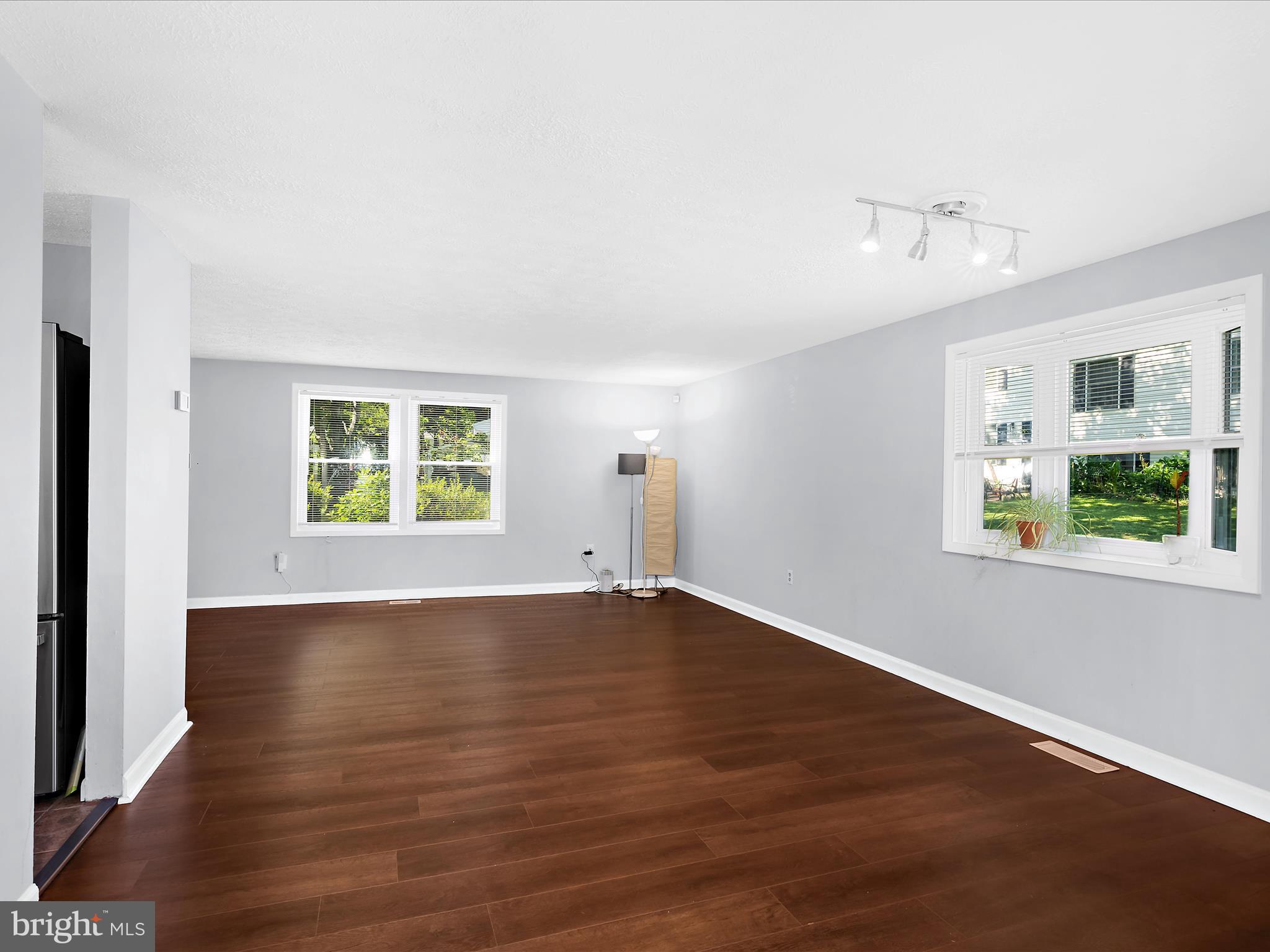 VILLAGE OF OWEN BROWN - Residential