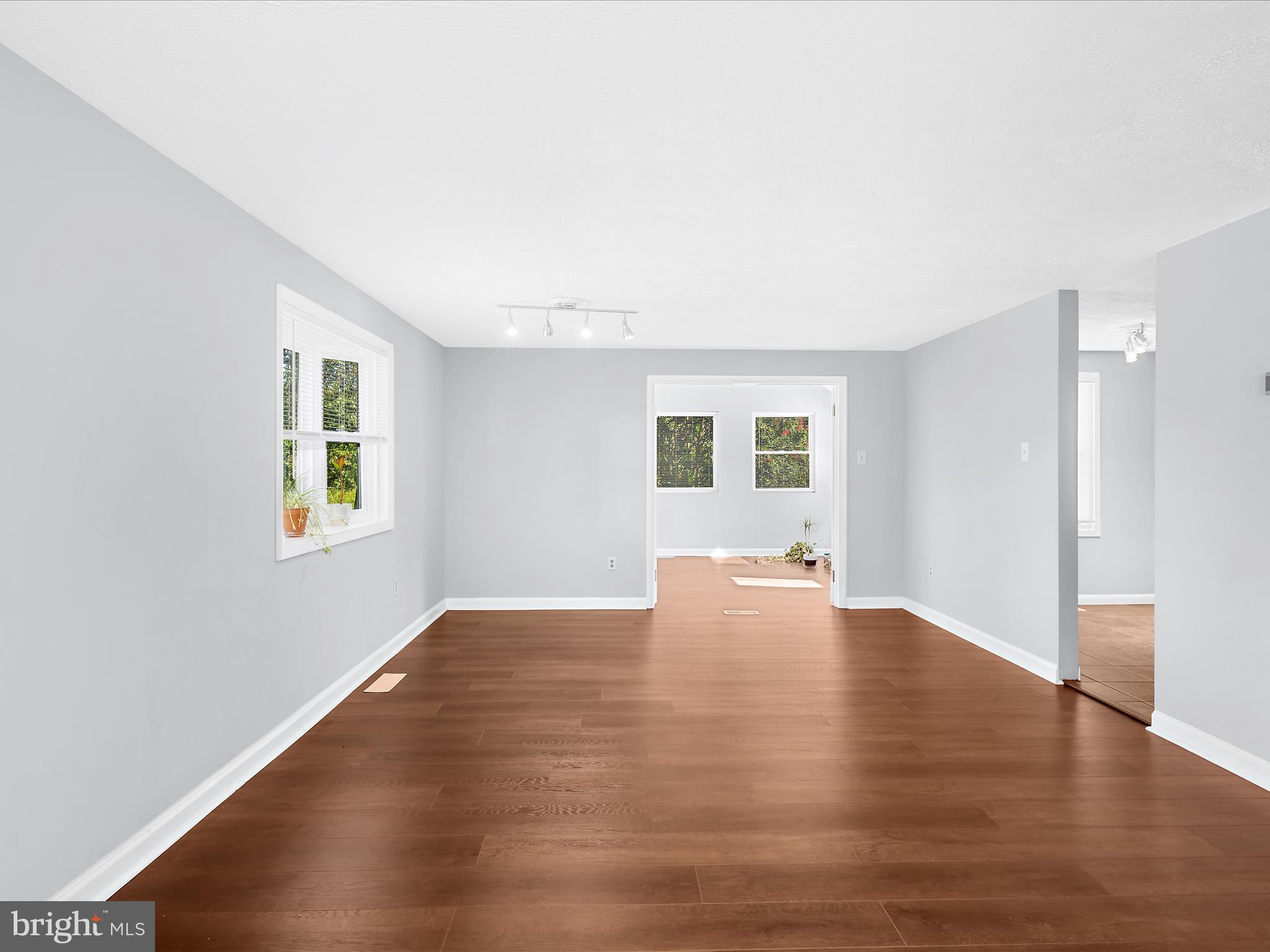 VILLAGE OF OWEN BROWN - Residential