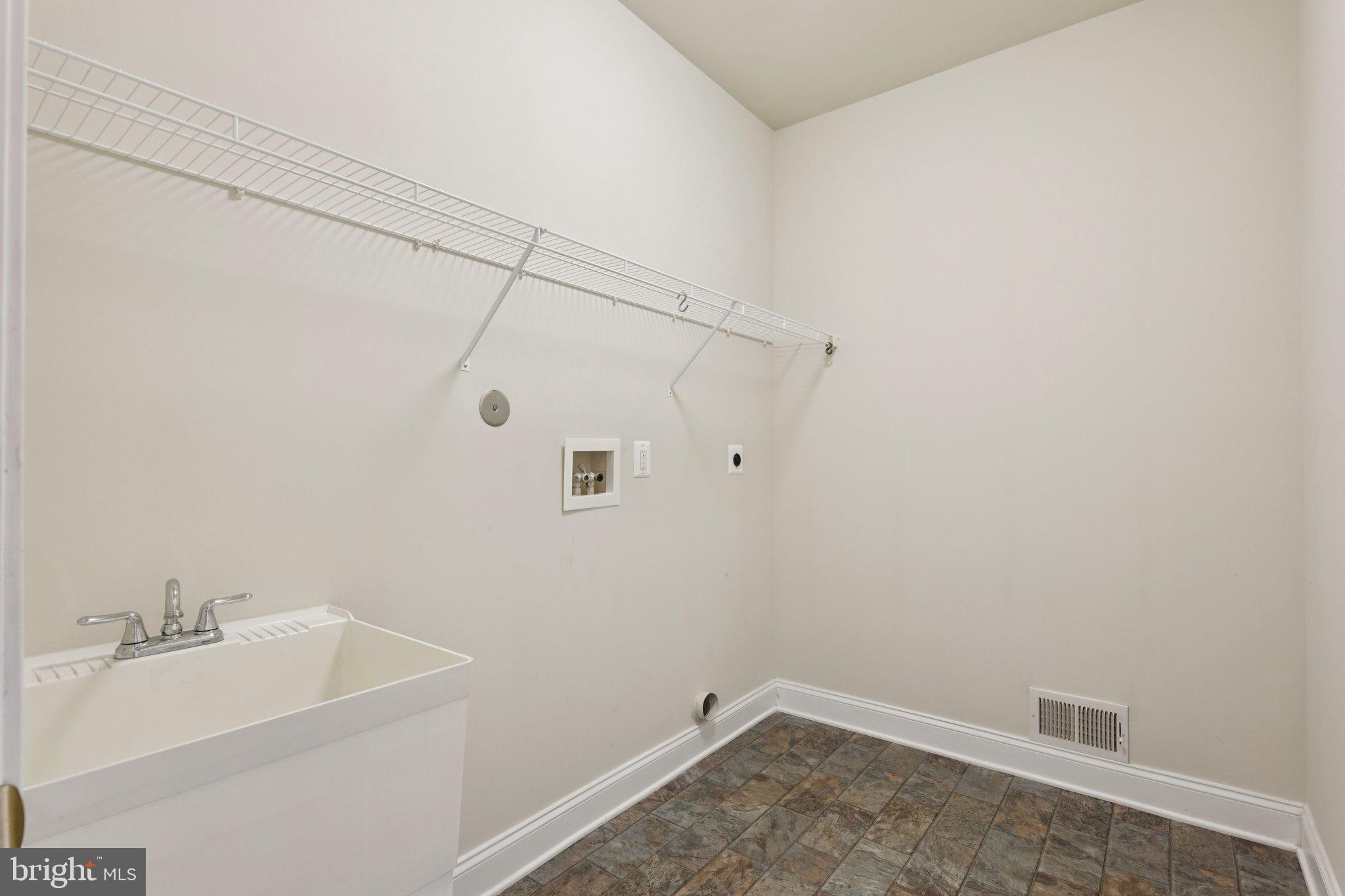 JERMAE ESTATES - Residential