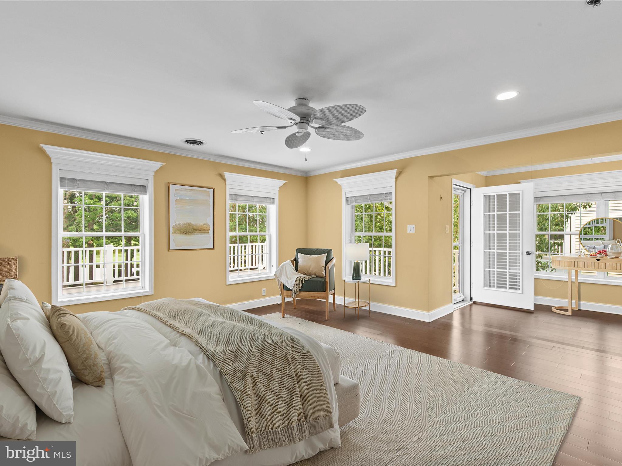 BAYWOOD - Residential