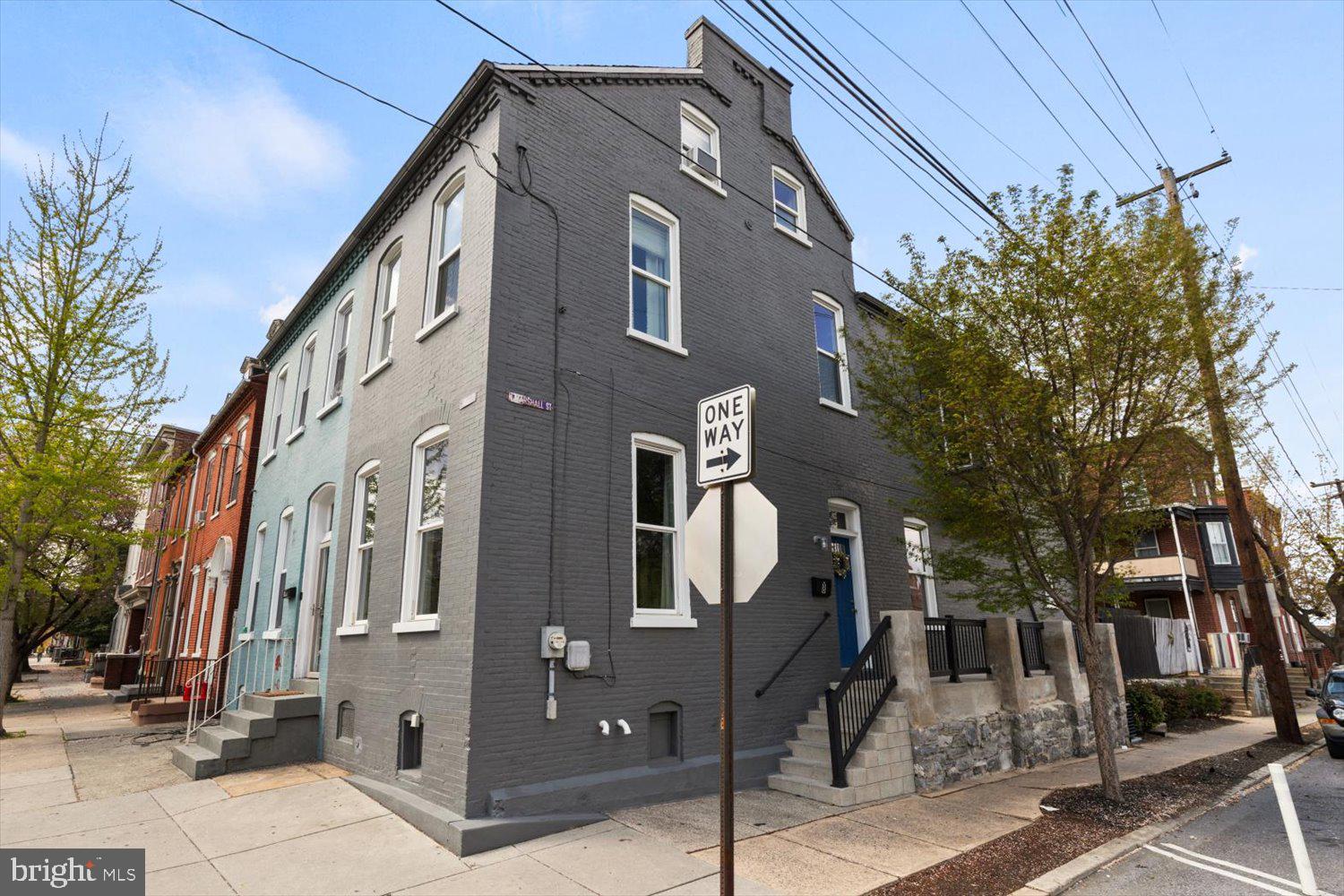 8 N MARSHALL STREET