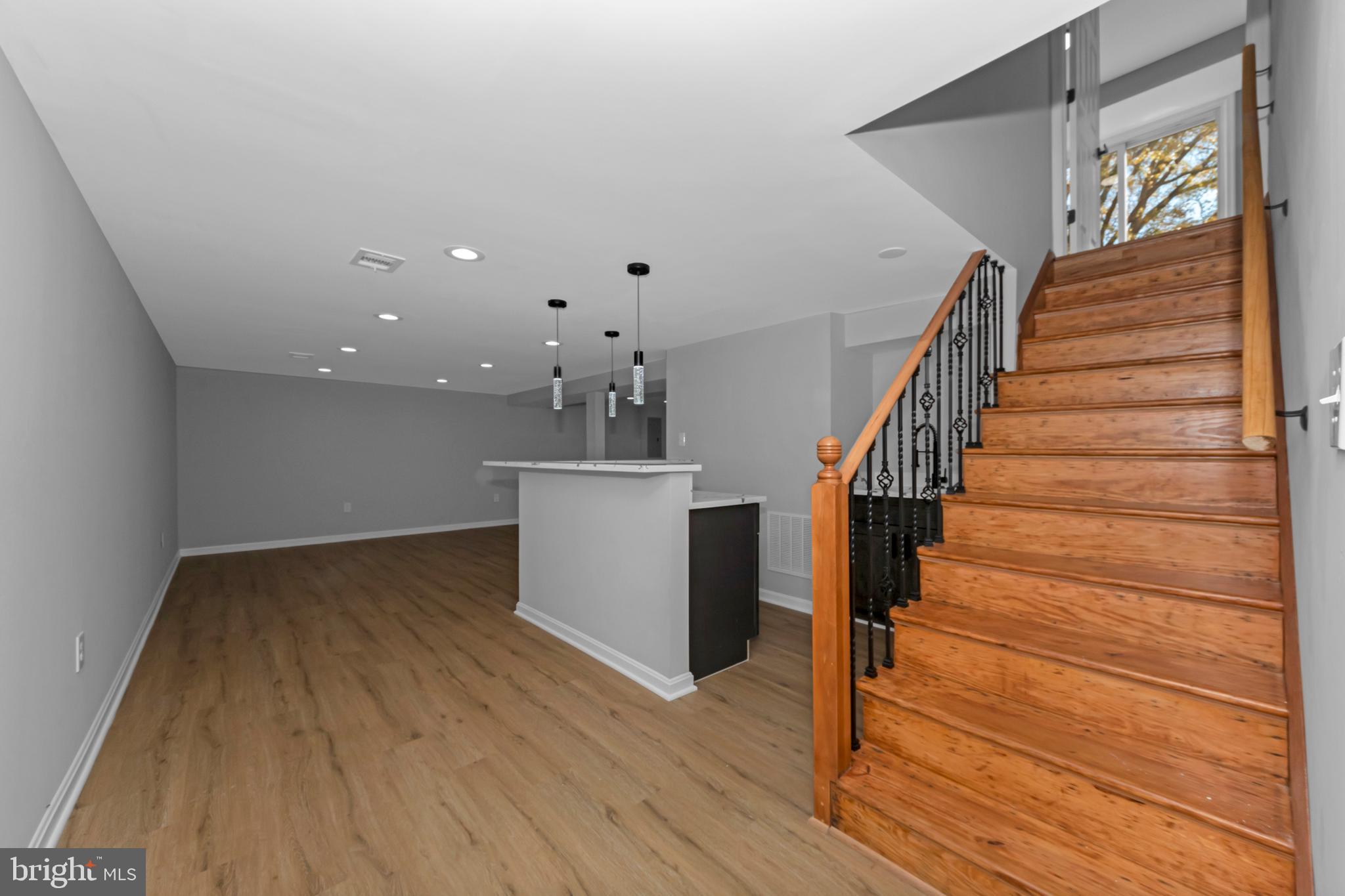 FOREST KNOLLS - Residential