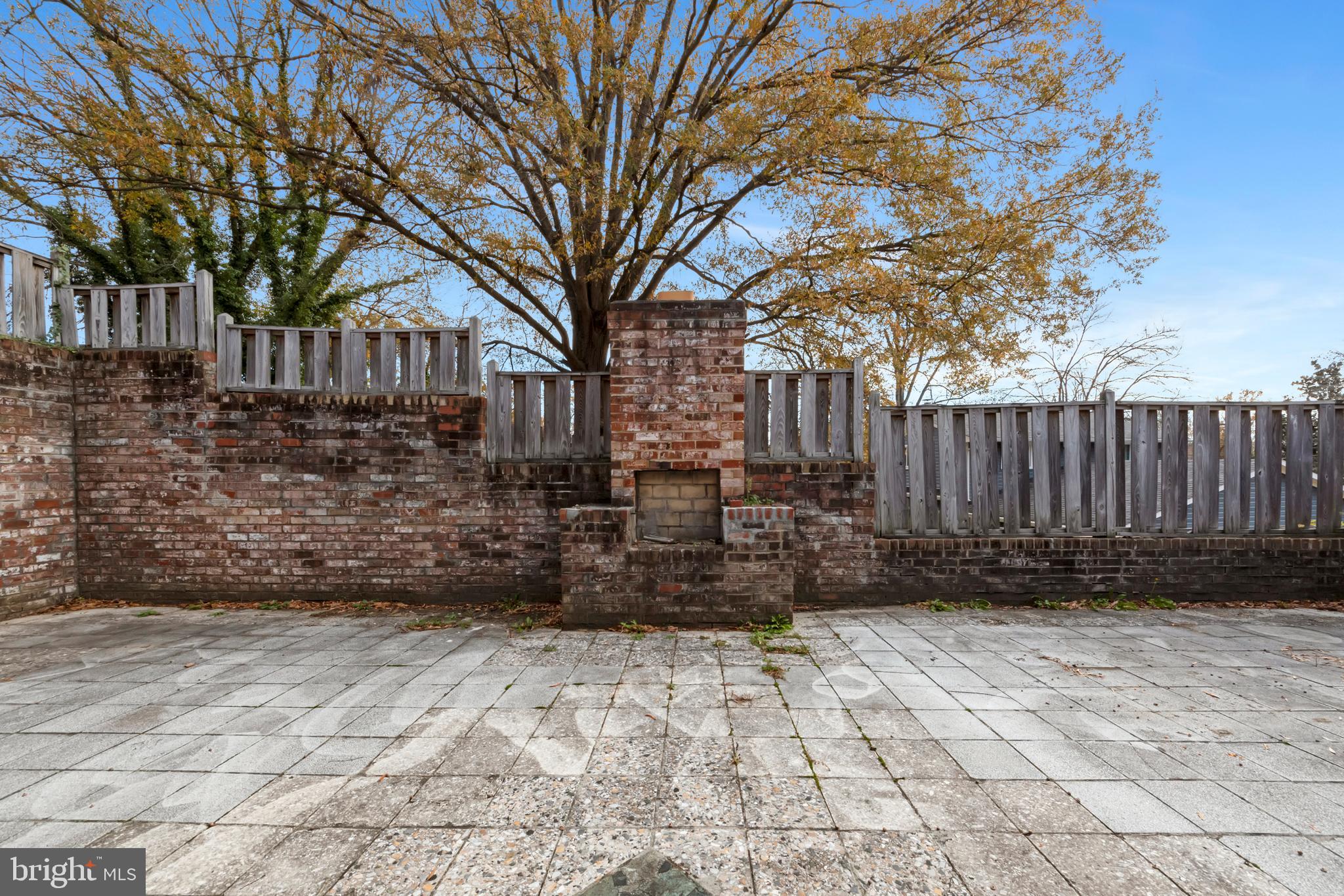 FOREST KNOLLS - Residential