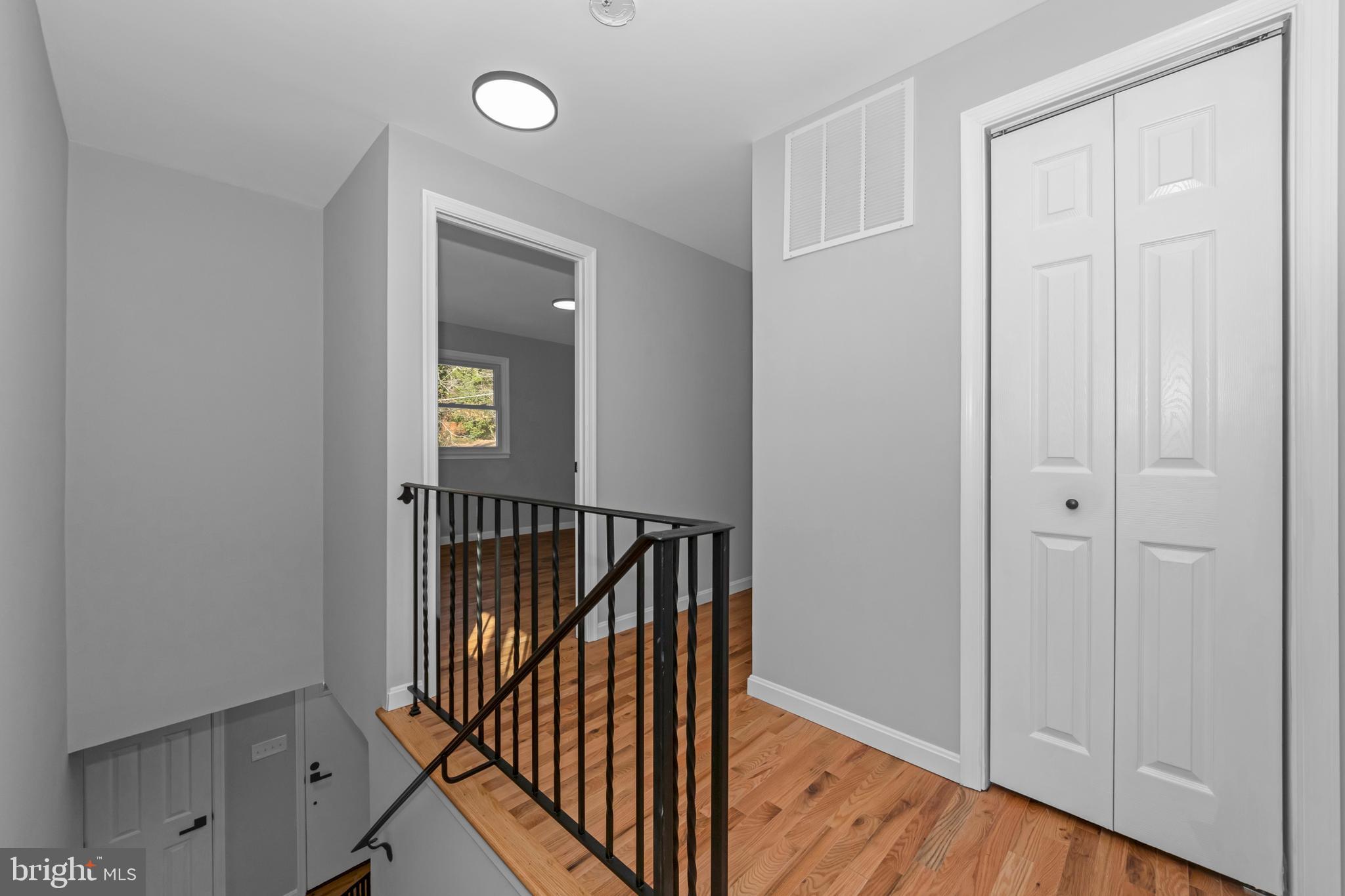 FOREST KNOLLS - Residential