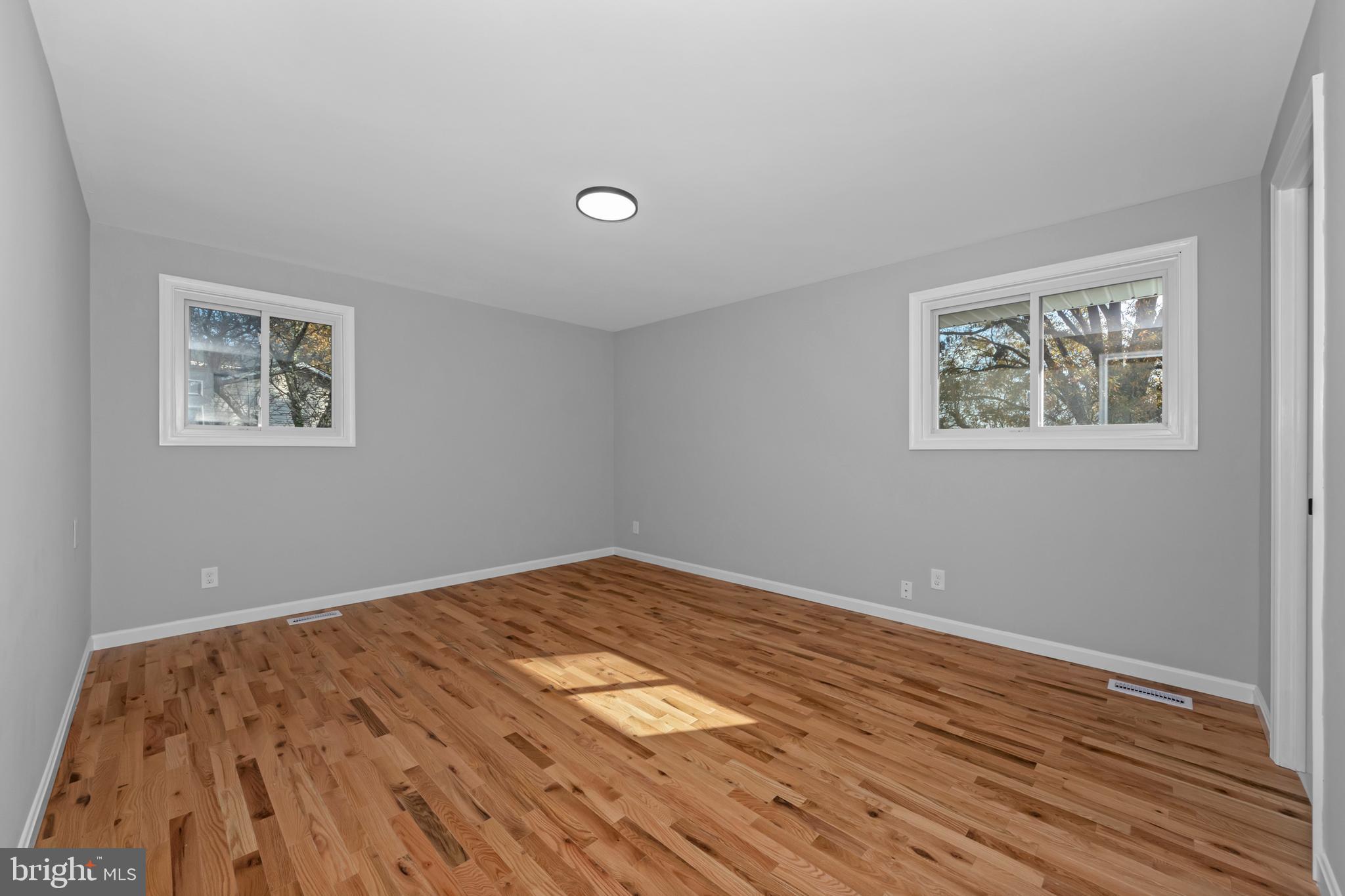 FOREST KNOLLS - Residential