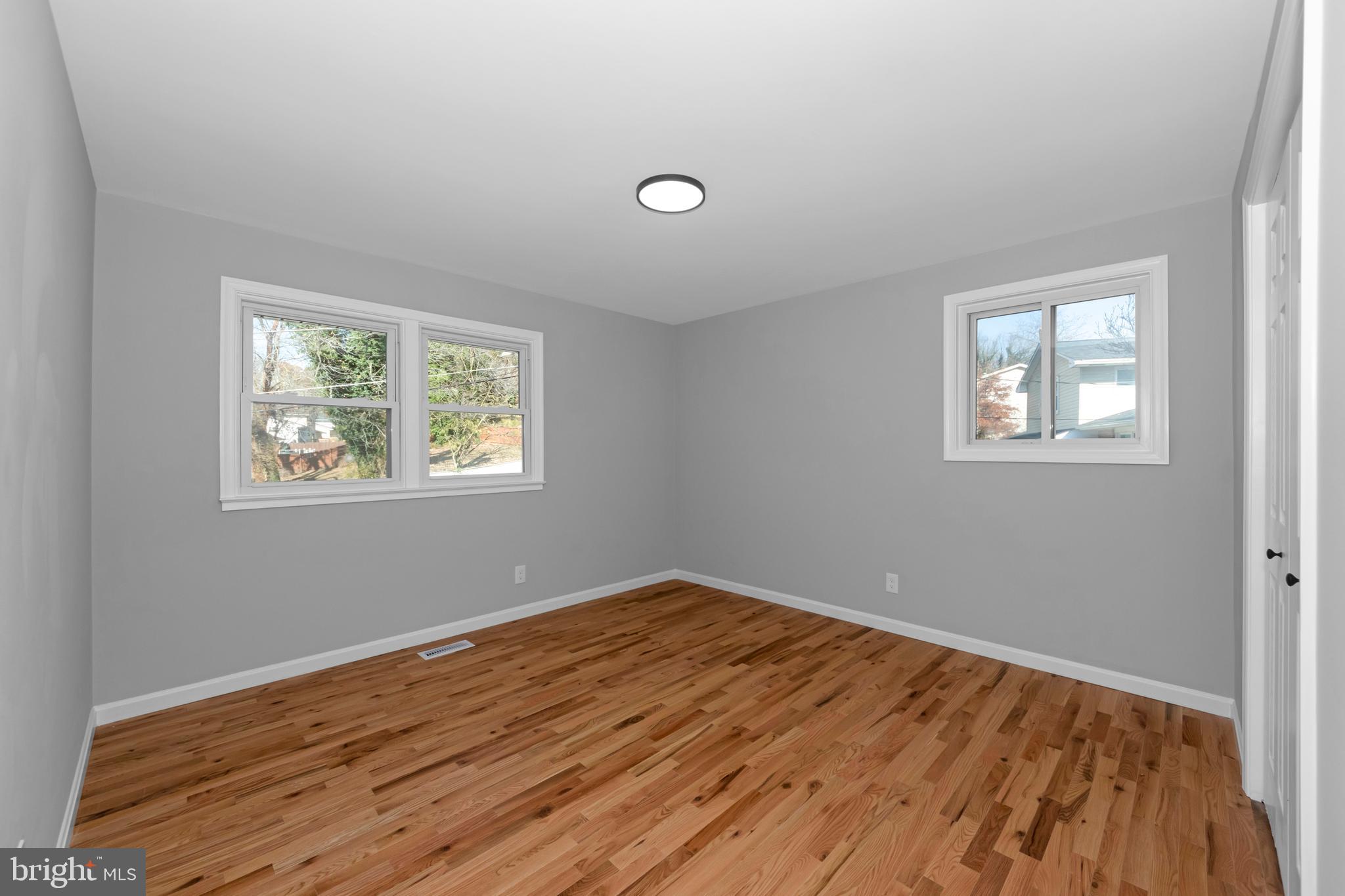 FOREST KNOLLS - Residential