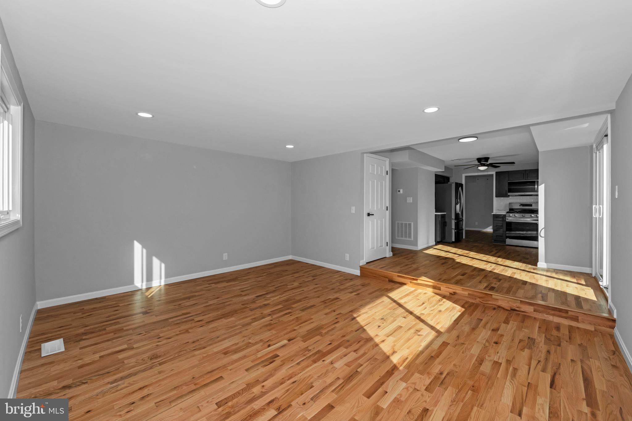 FOREST KNOLLS - Residential