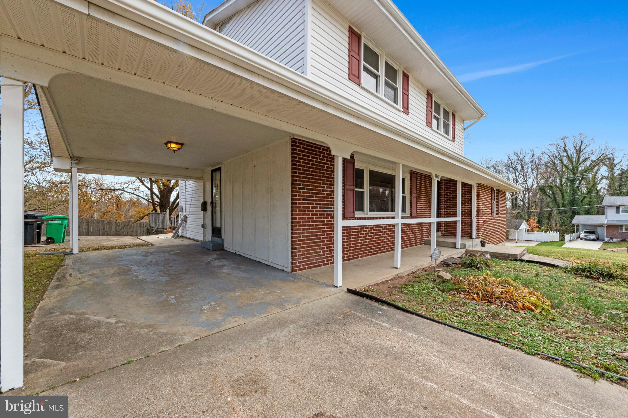 FOREST KNOLLS - Residential