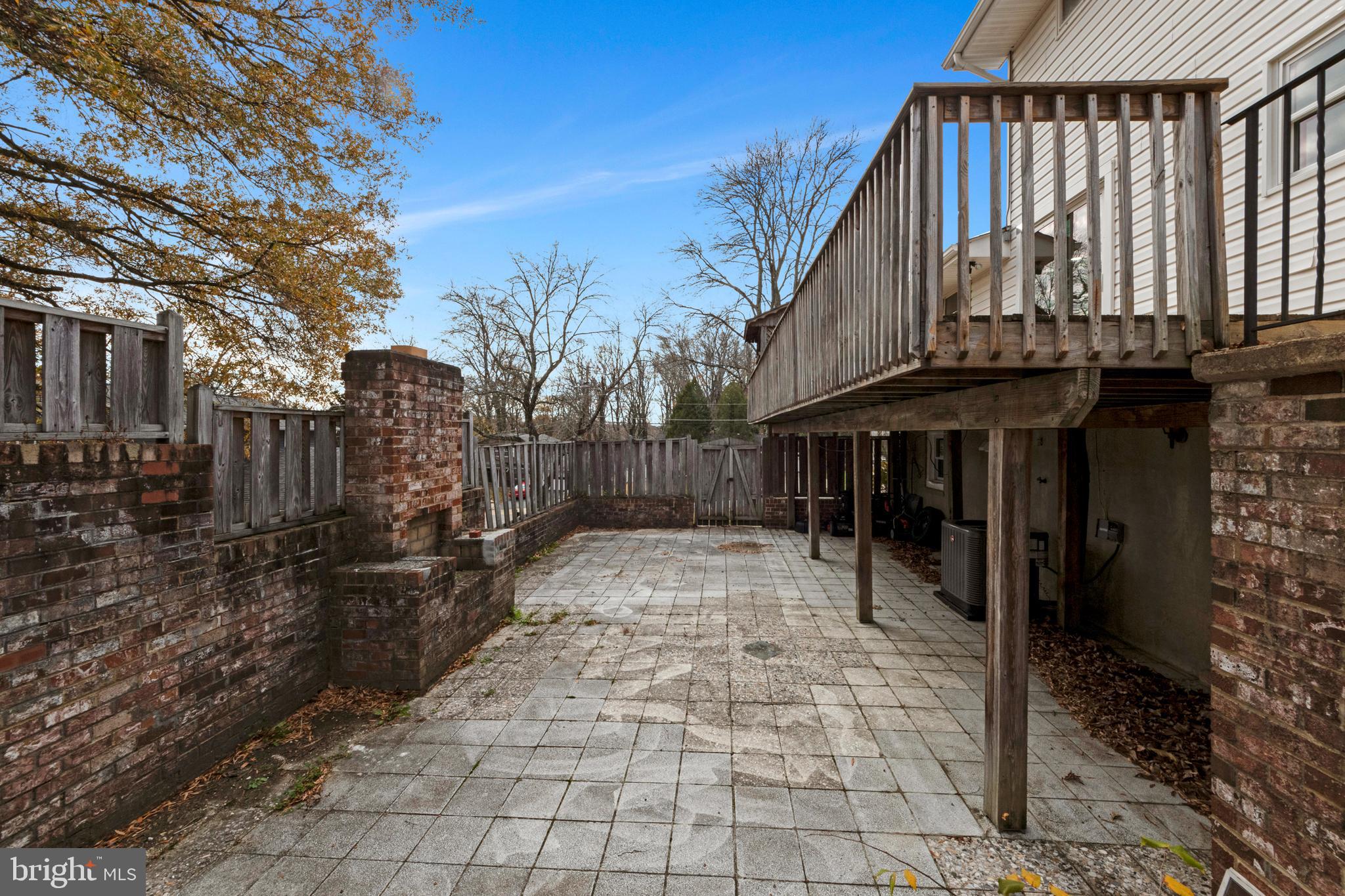 FOREST KNOLLS - Residential