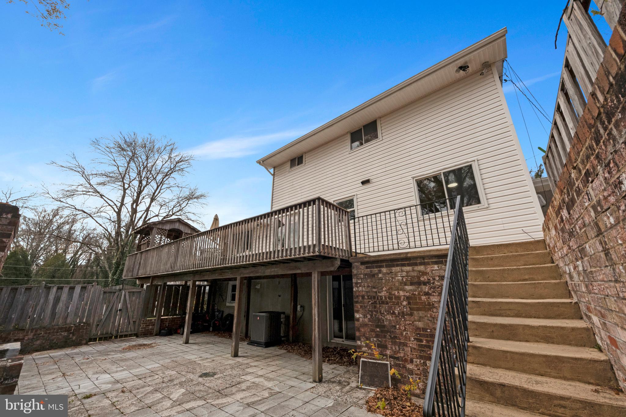 FOREST KNOLLS - Residential