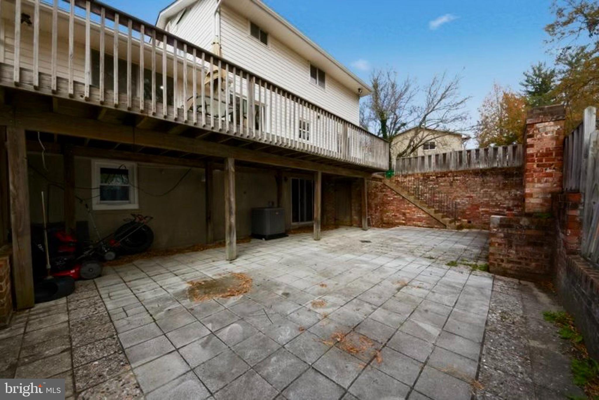 FOREST KNOLLS - Residential