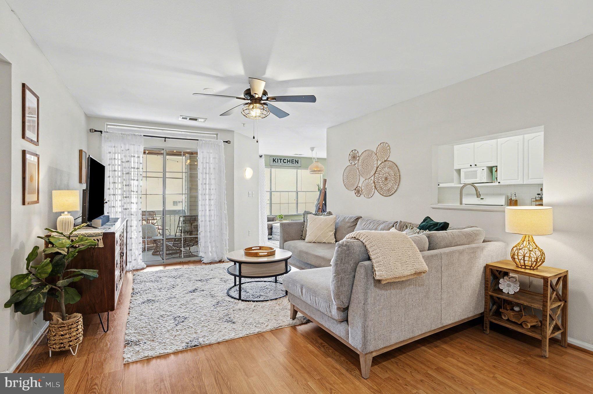 ENGLISH COUNTRY MANOR - Residential