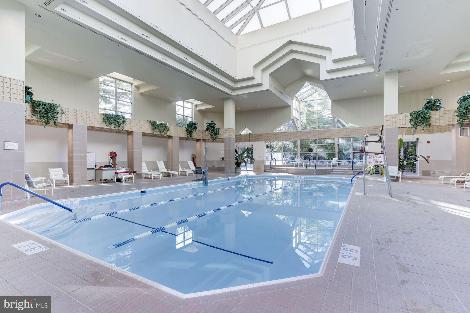 SOMERSET HOUSE CONDOS - Residential