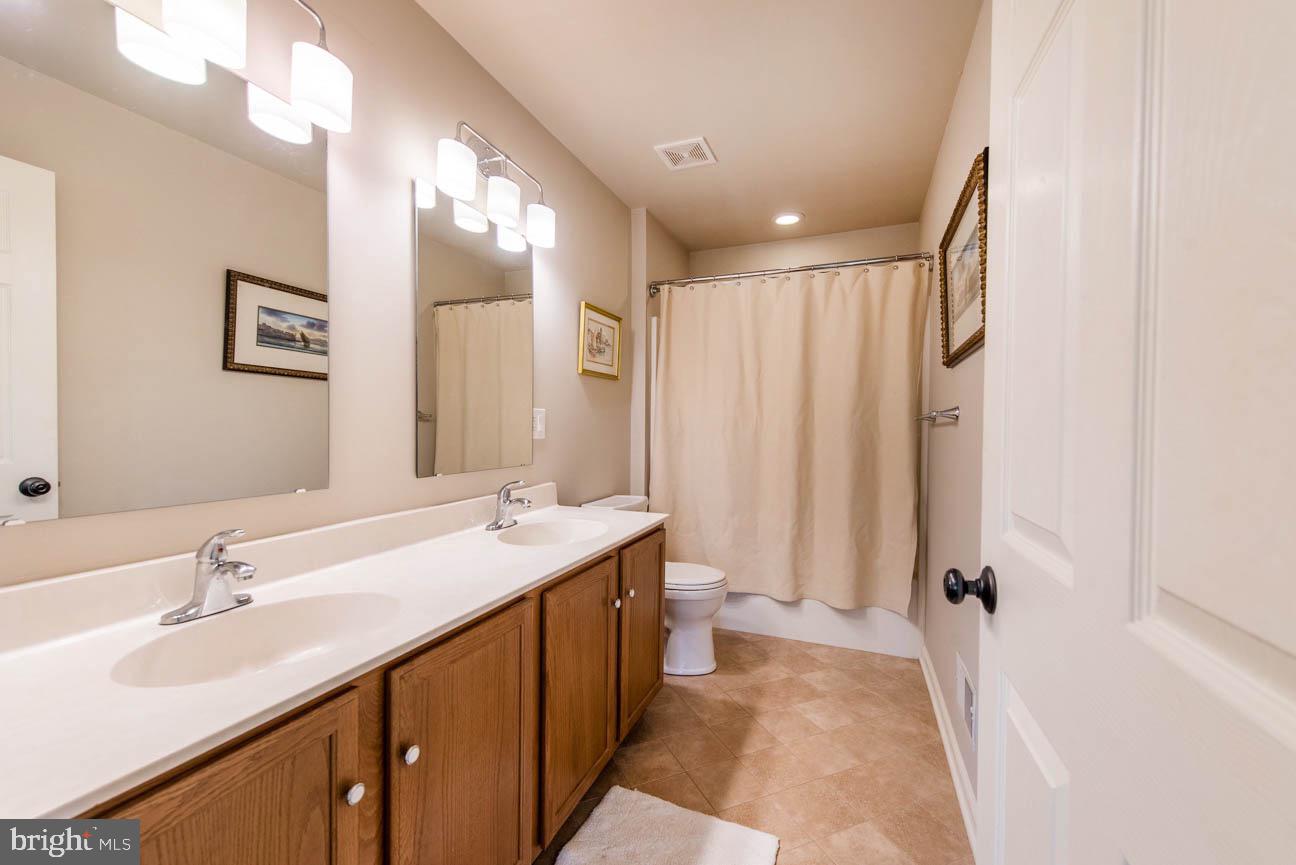 WILTSHIRE AT OXFORD - Residential