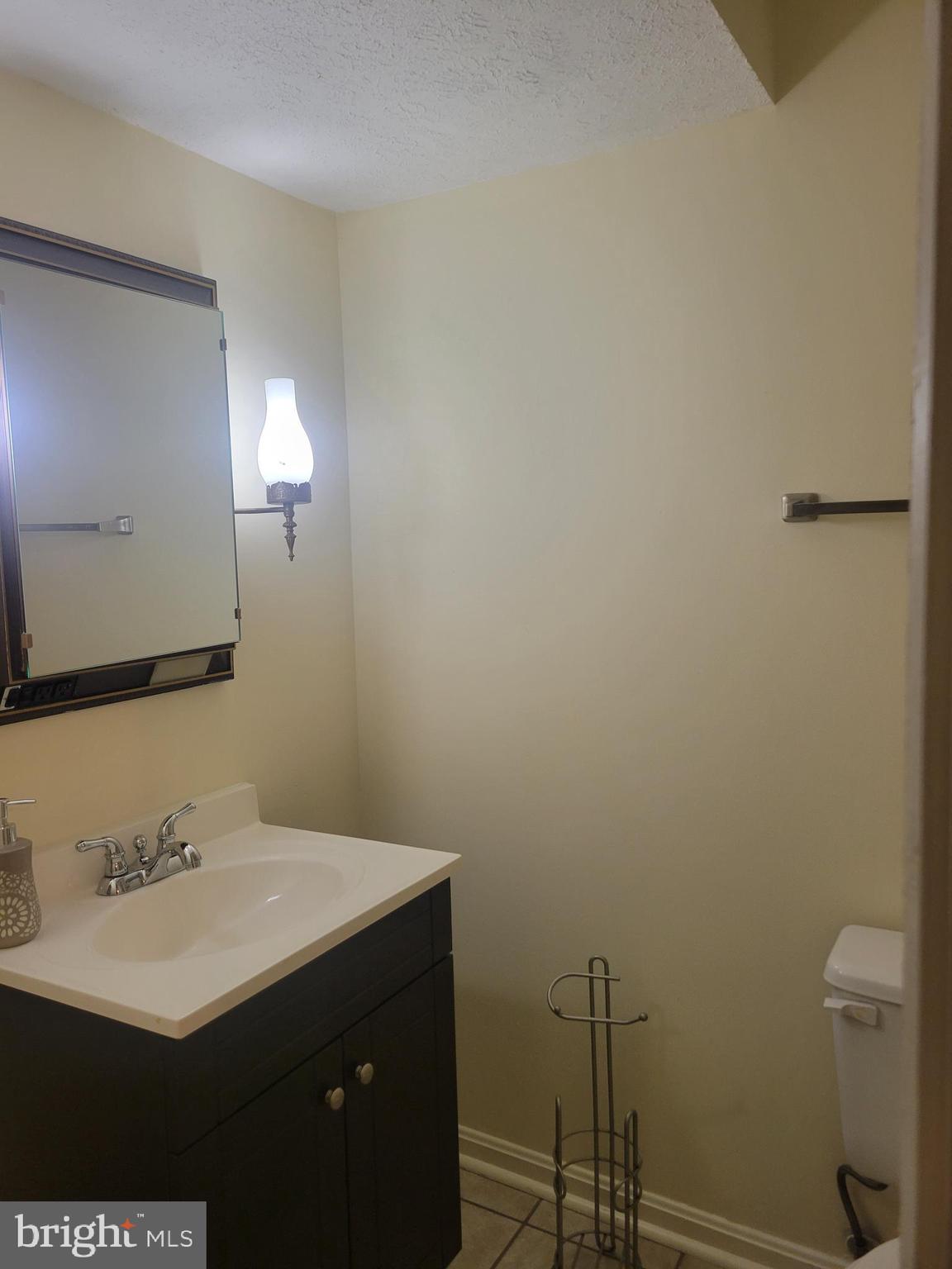 OLNEY OAKS - Residential Lease