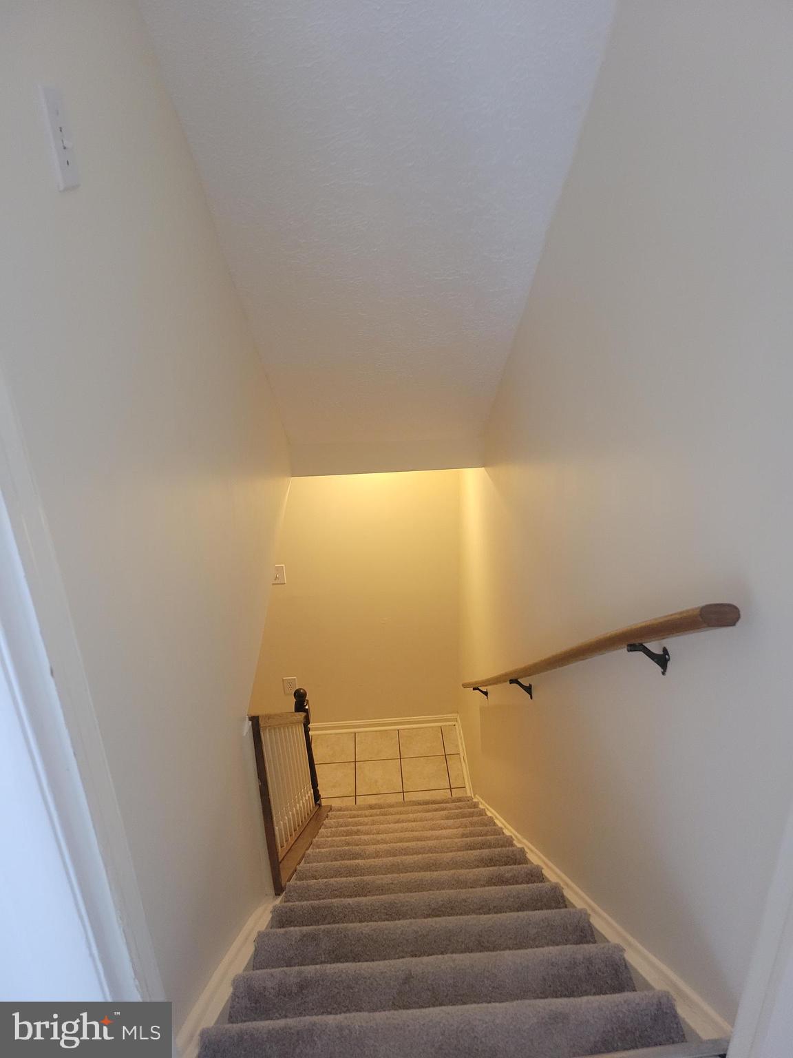 OLNEY OAKS - Residential Lease