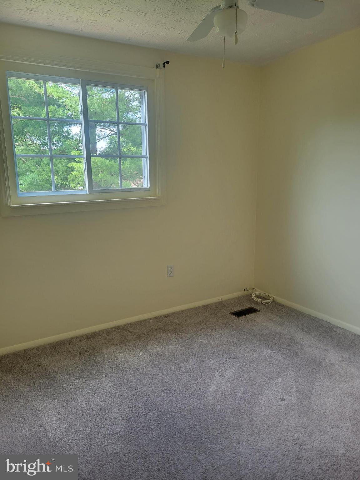 OLNEY OAKS - Residential Lease