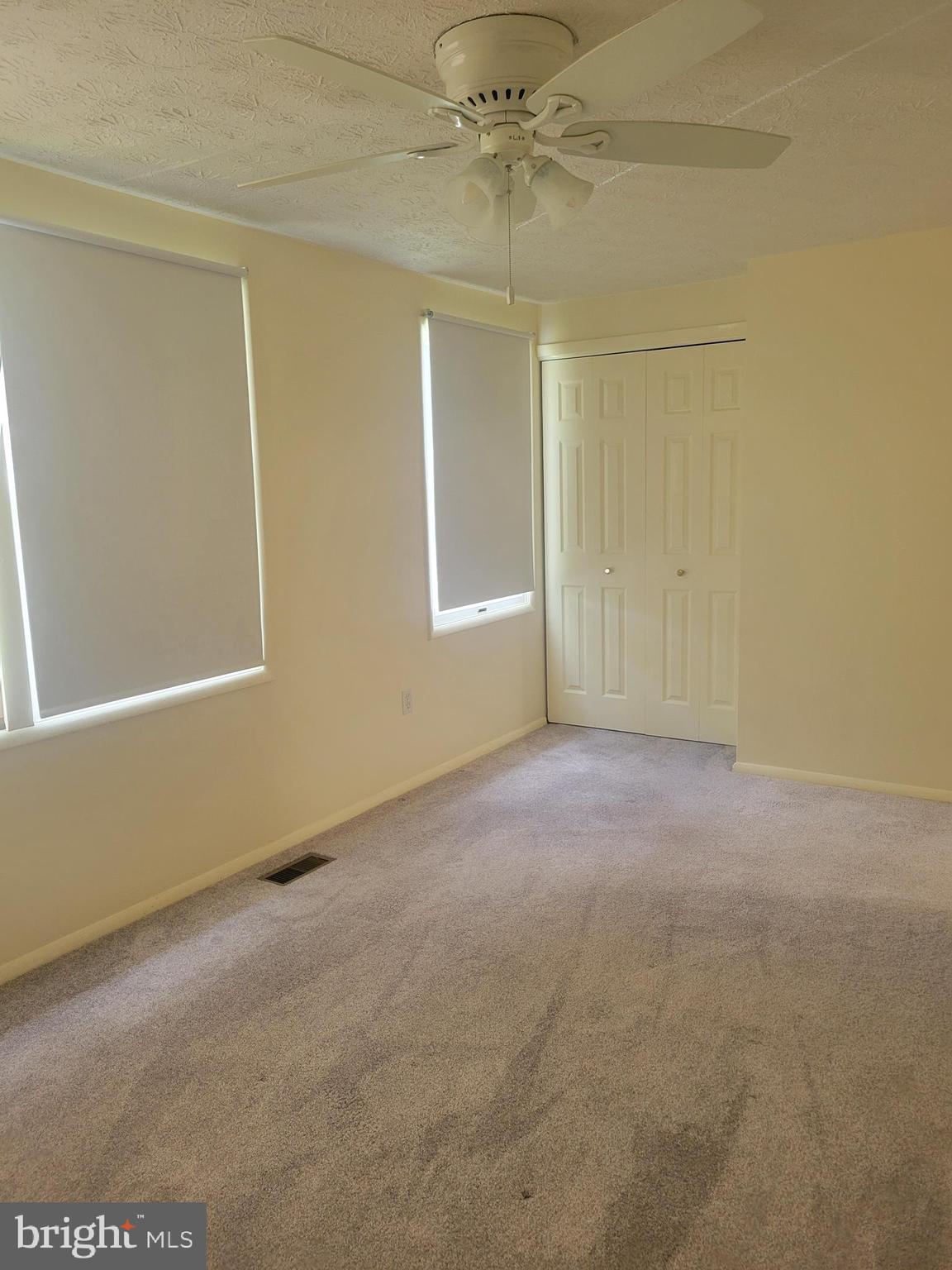 OLNEY OAKS - Residential Lease