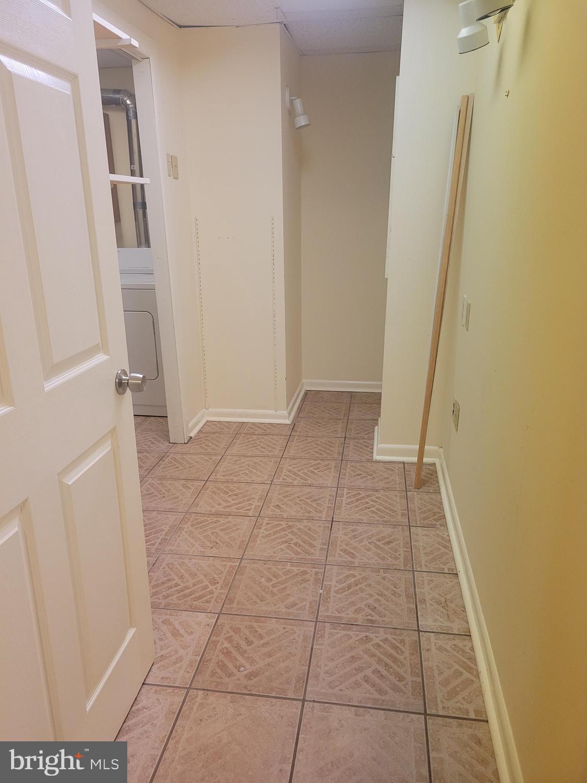 OLNEY OAKS - Residential Lease