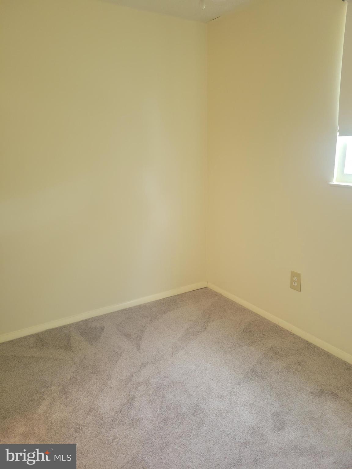 OLNEY OAKS - Residential Lease