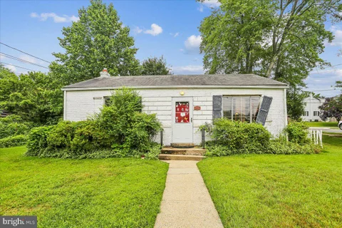 MLS: MDMC2245820