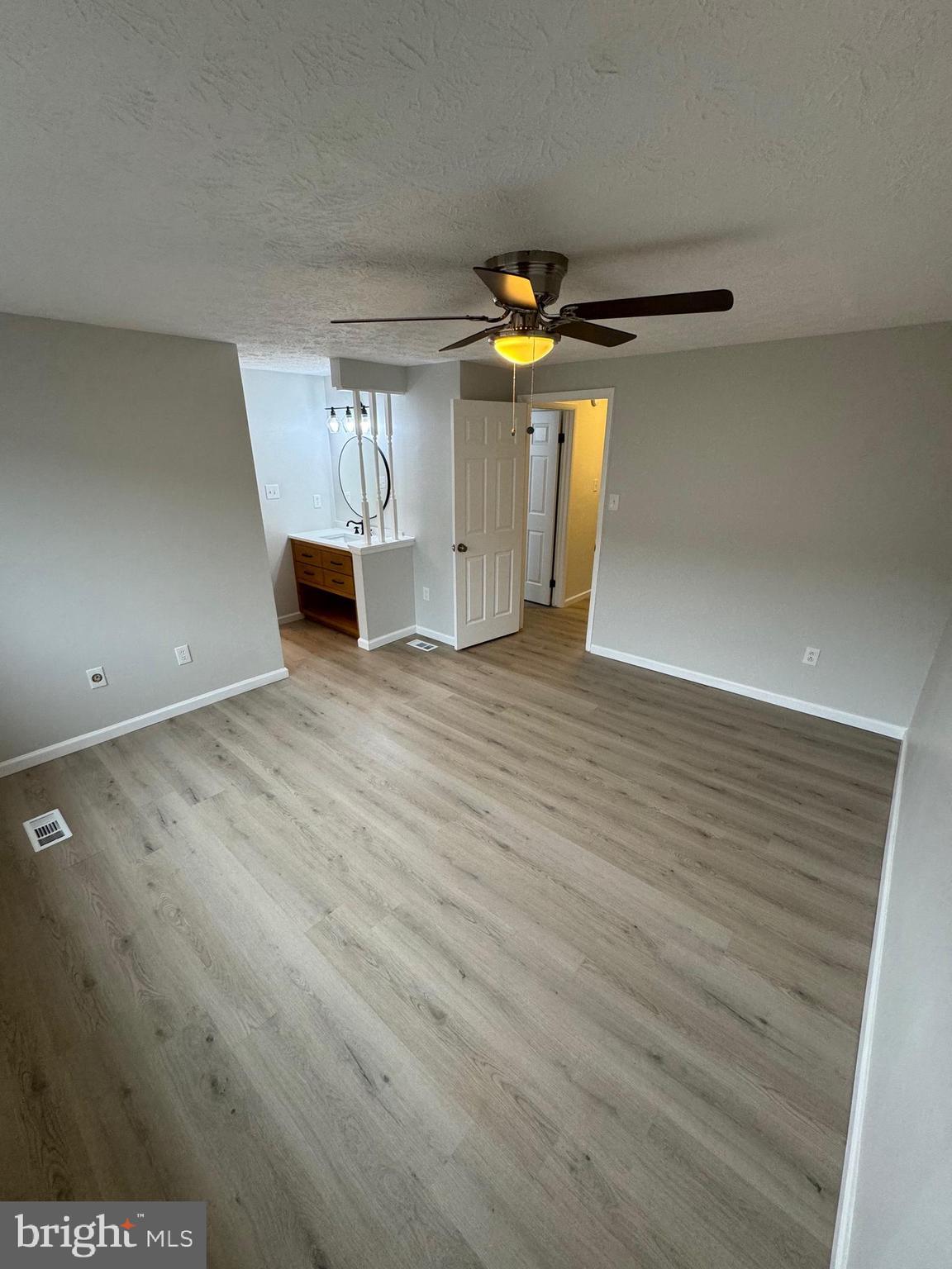 FAIRLAND - Residential