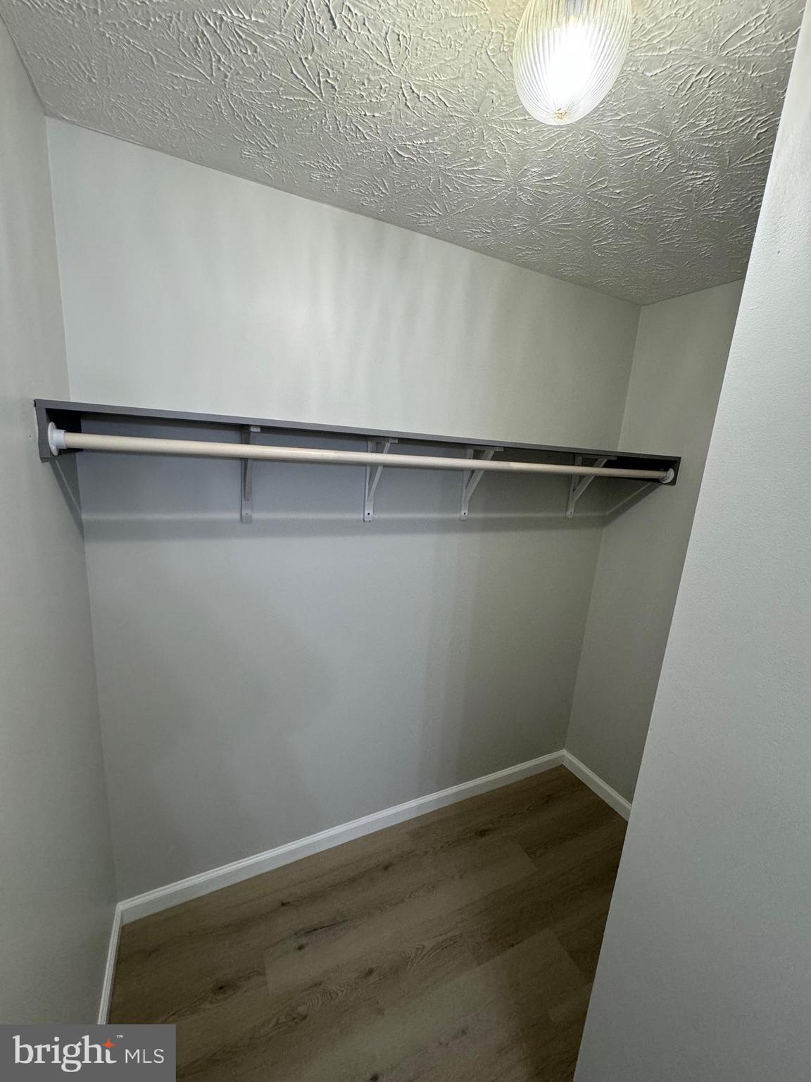 FAIRLAND - Residential