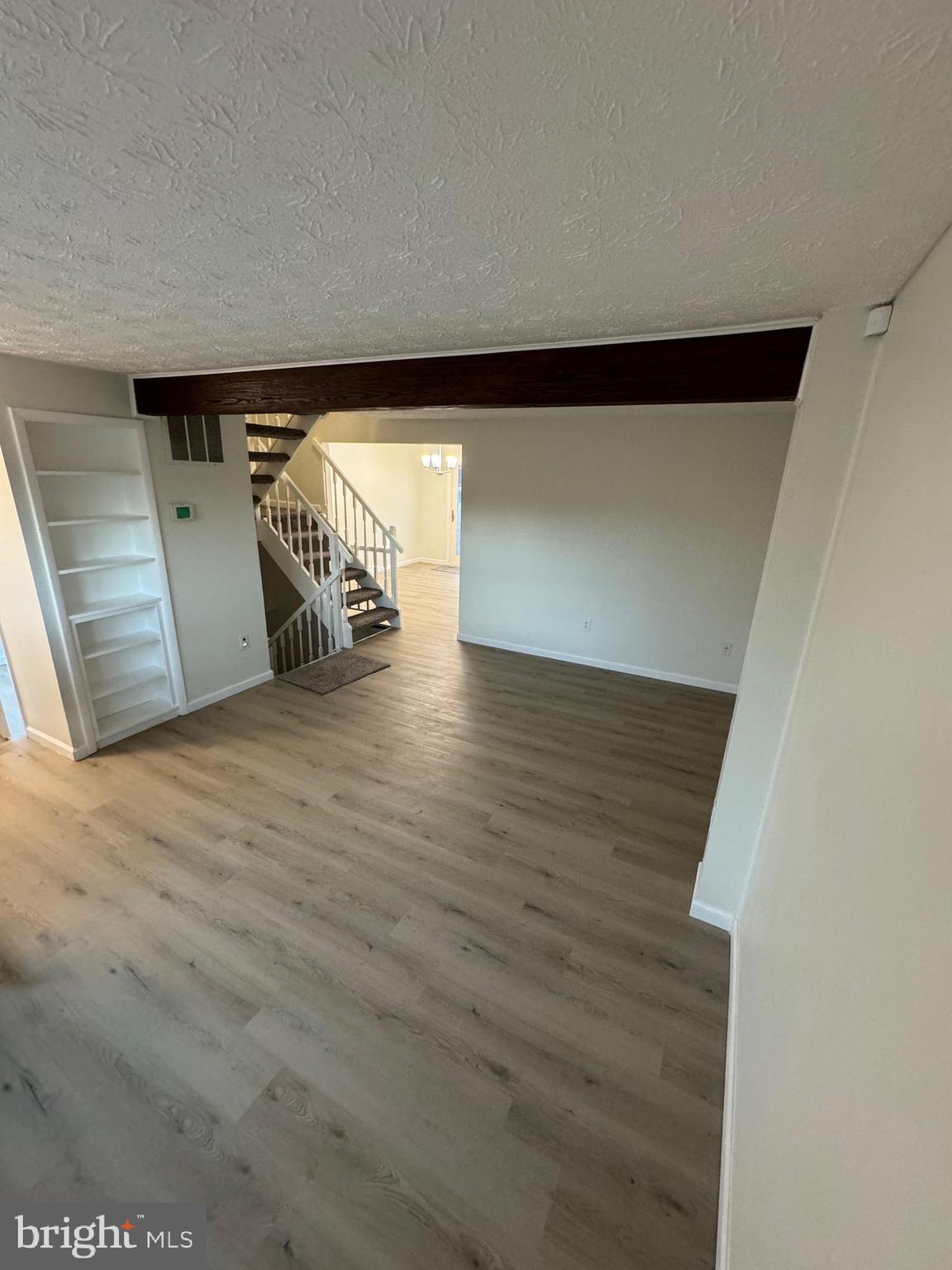 FAIRLAND - Residential