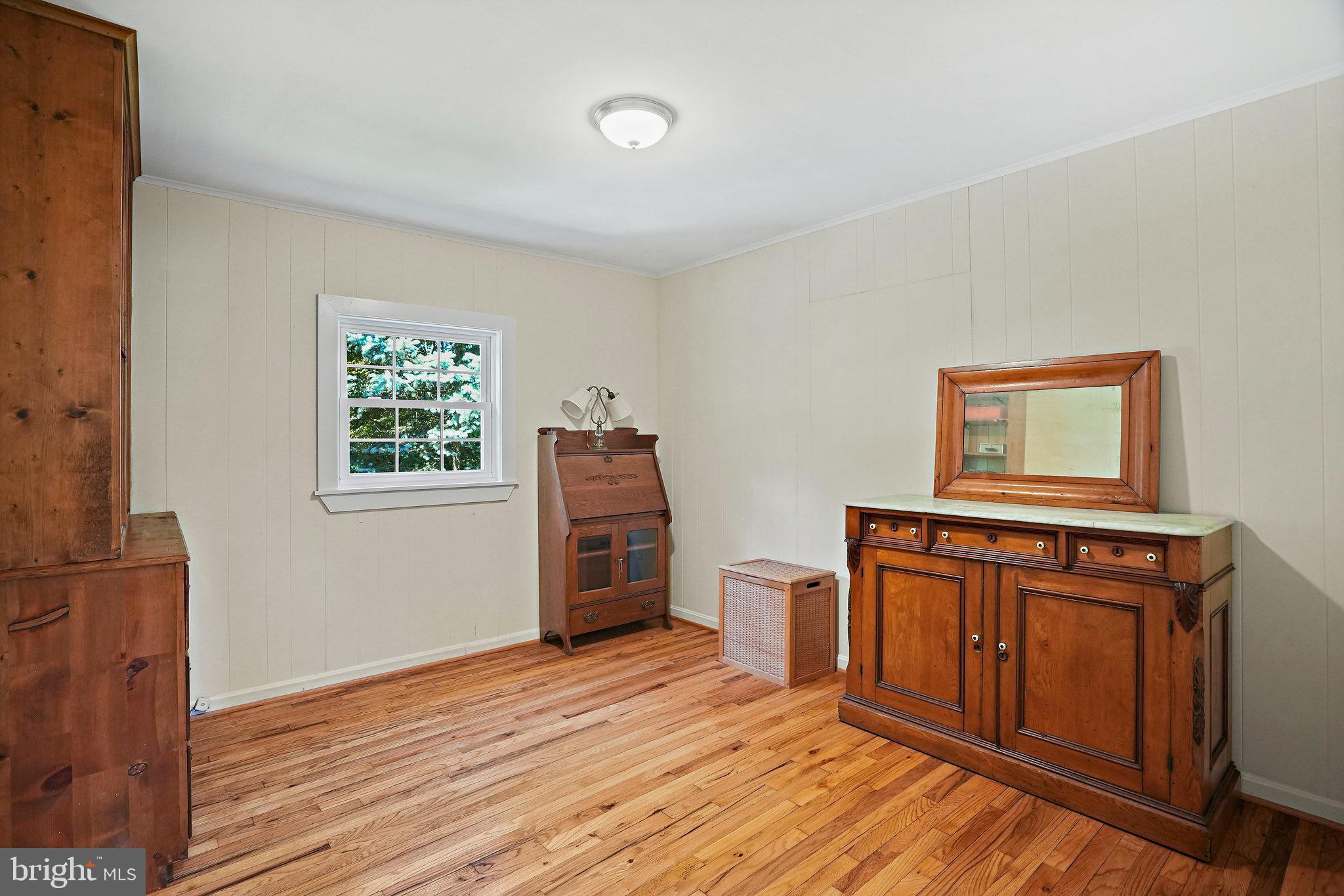 VEIRS MILL VILLAGE - Residential