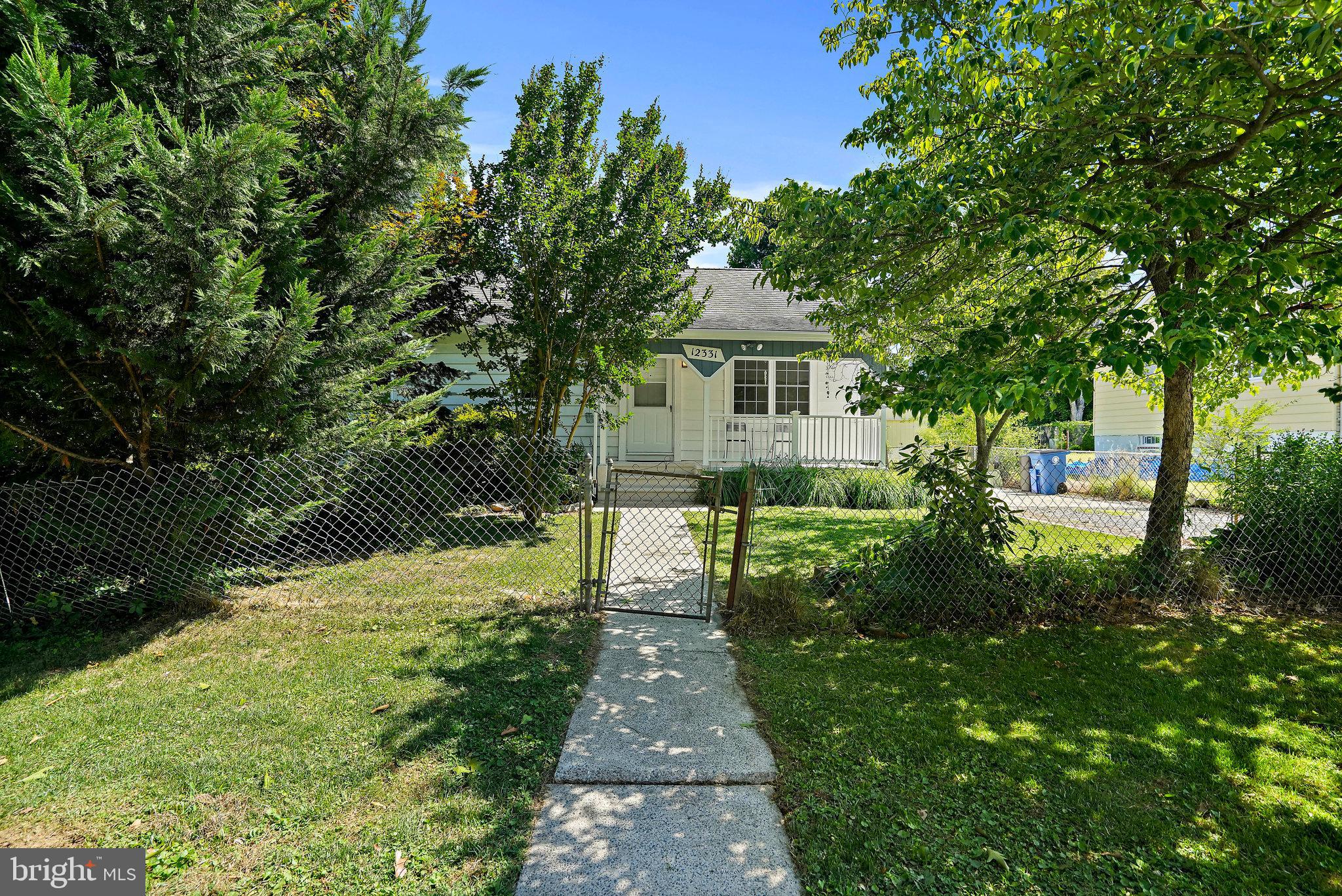 VEIRS MILL VILLAGE - Residential