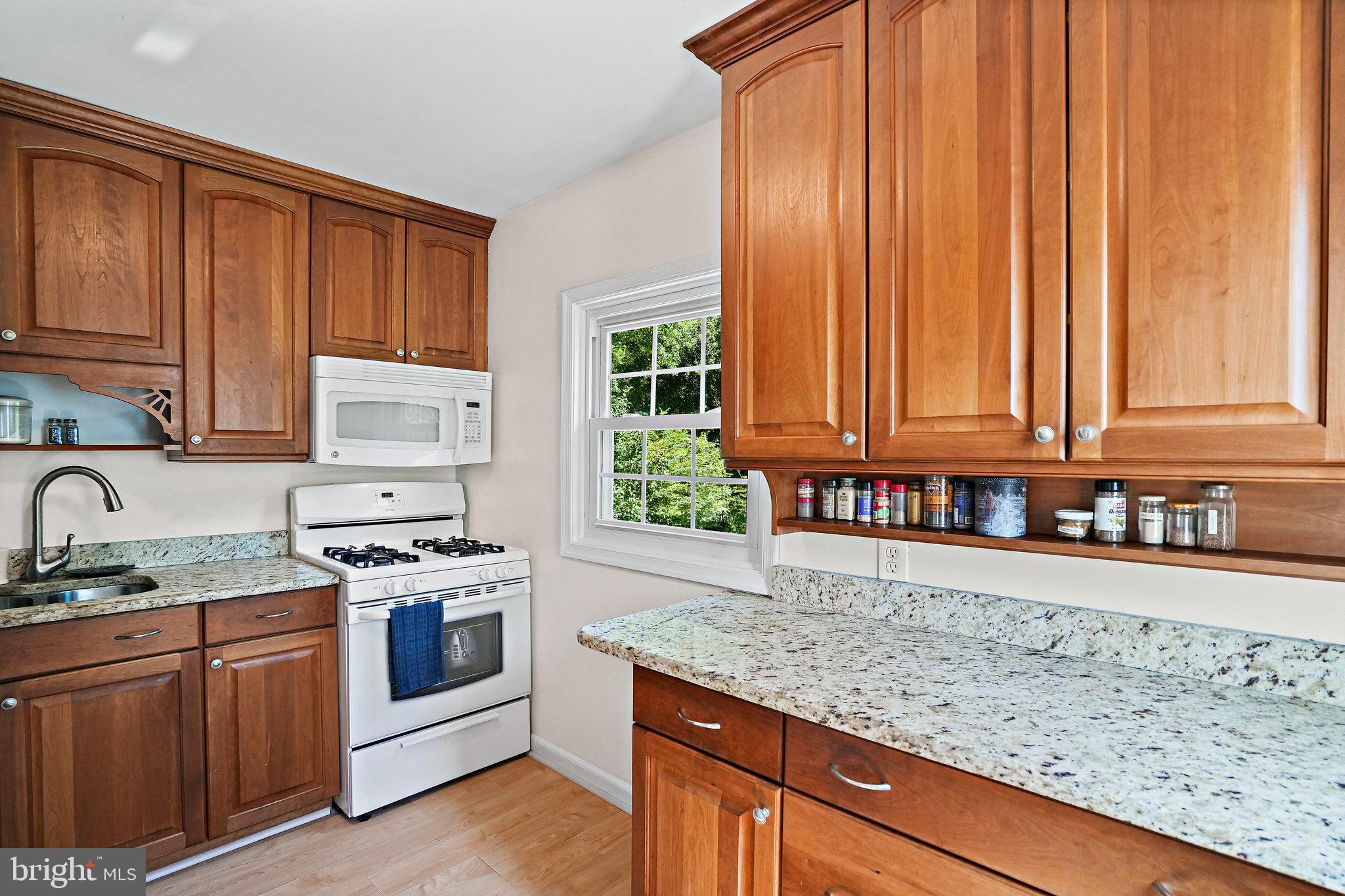 VEIRS MILL VILLAGE - Residential