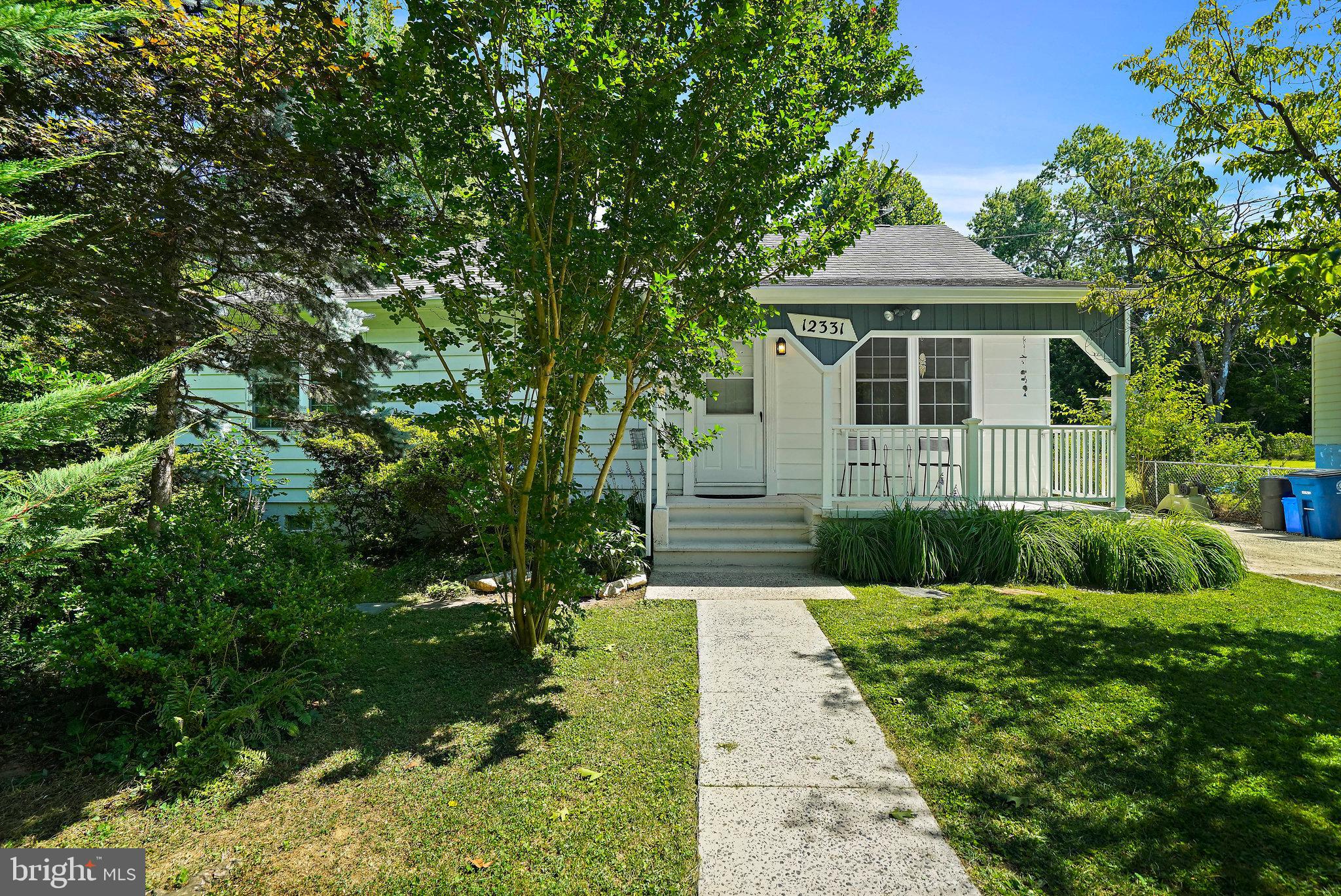 VEIRS MILL VILLAGE - Residential