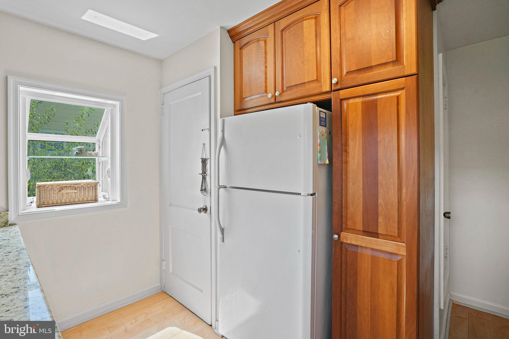 VEIRS MILL VILLAGE - Residential