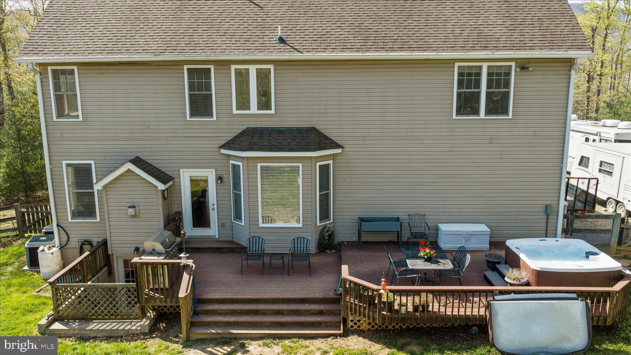 THUNDERBIRD RANCH - Residential