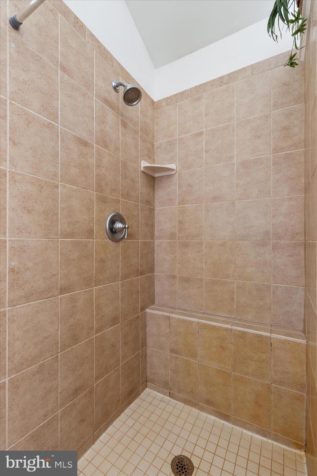 THUNDERBIRD RANCH - Residential