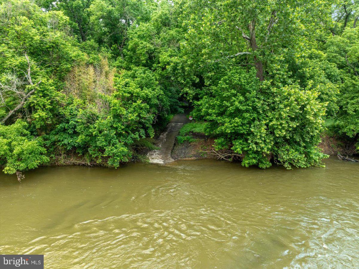 THUNDERBIRD RANCH - Residential