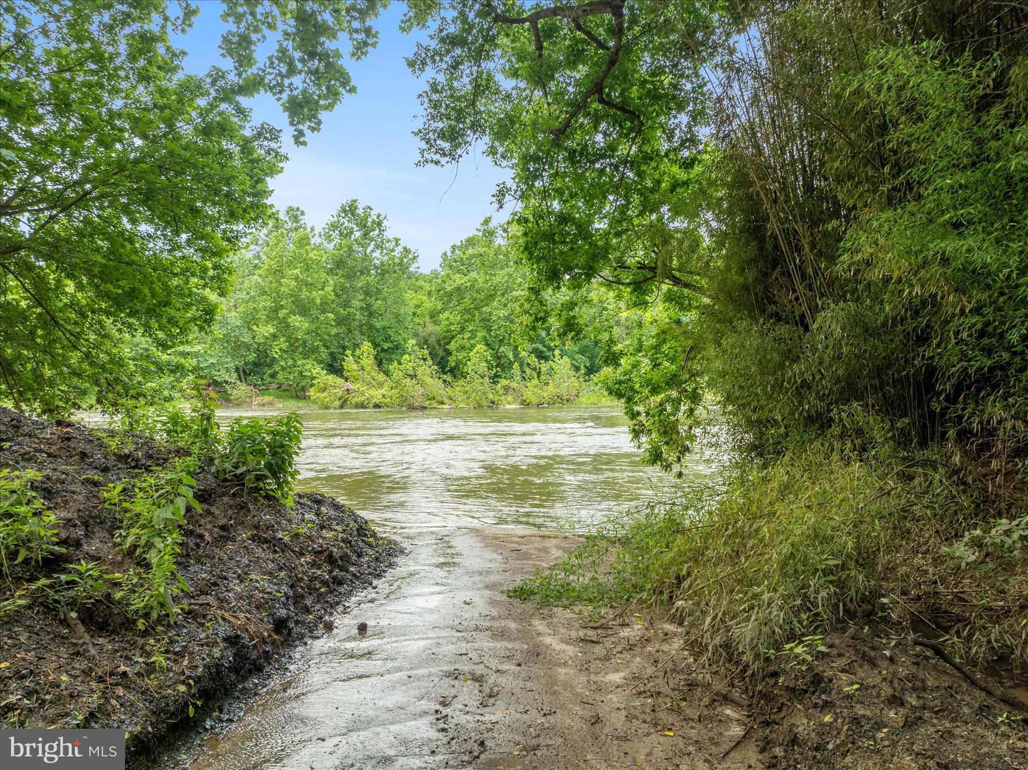 THUNDERBIRD RANCH - Residential