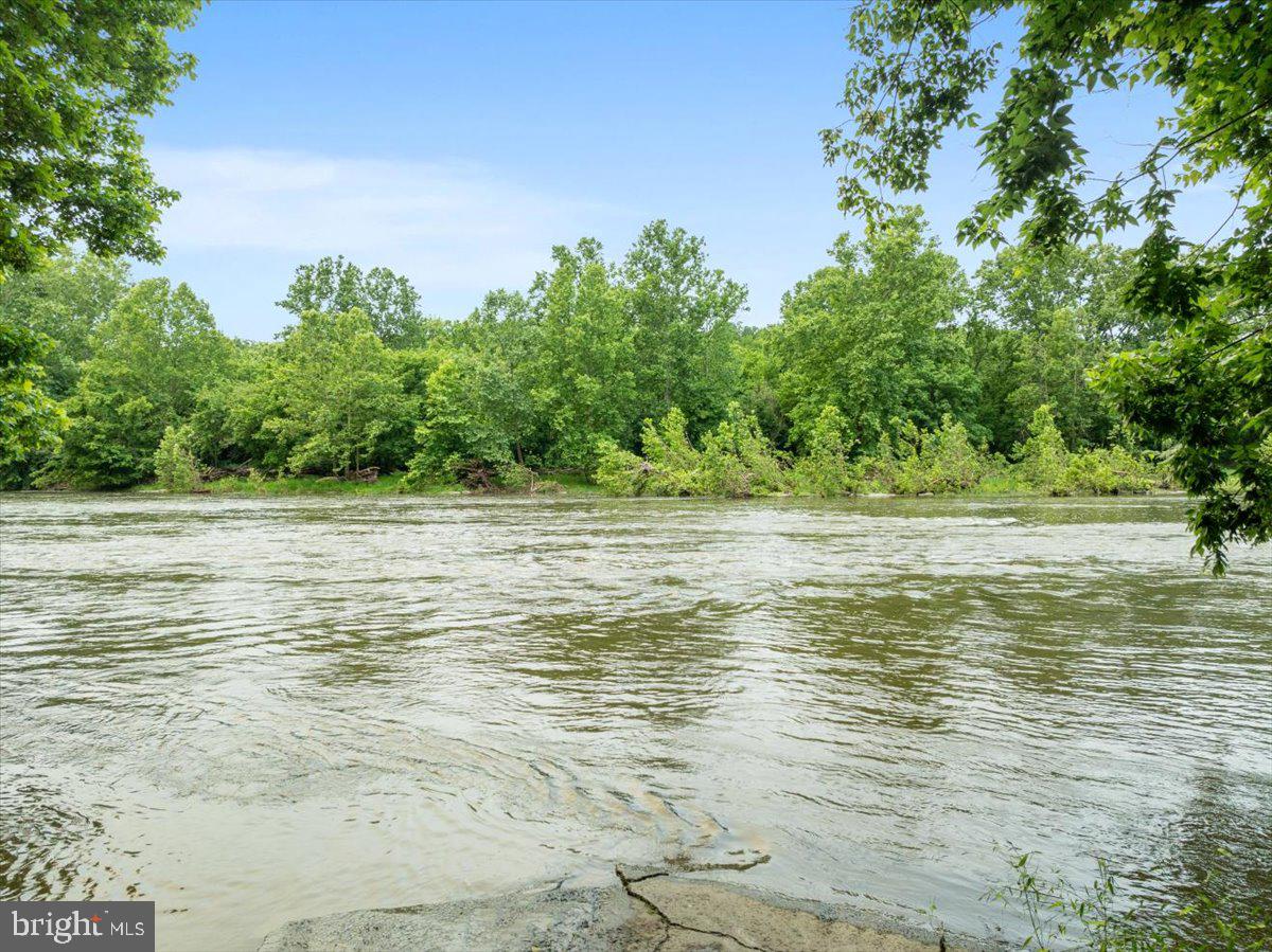 THUNDERBIRD RANCH - Residential